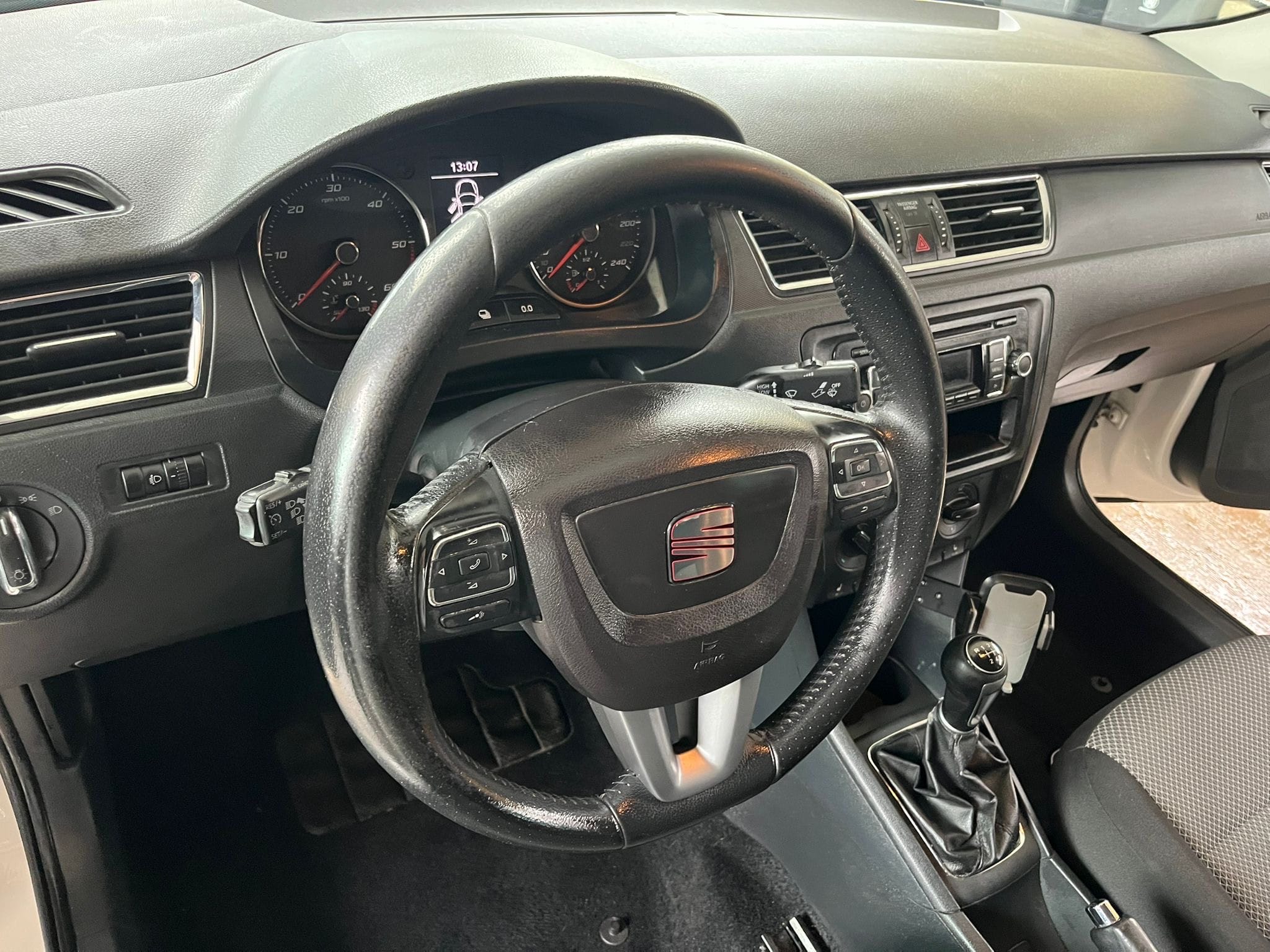 Seat Toledo mit Autoradio
