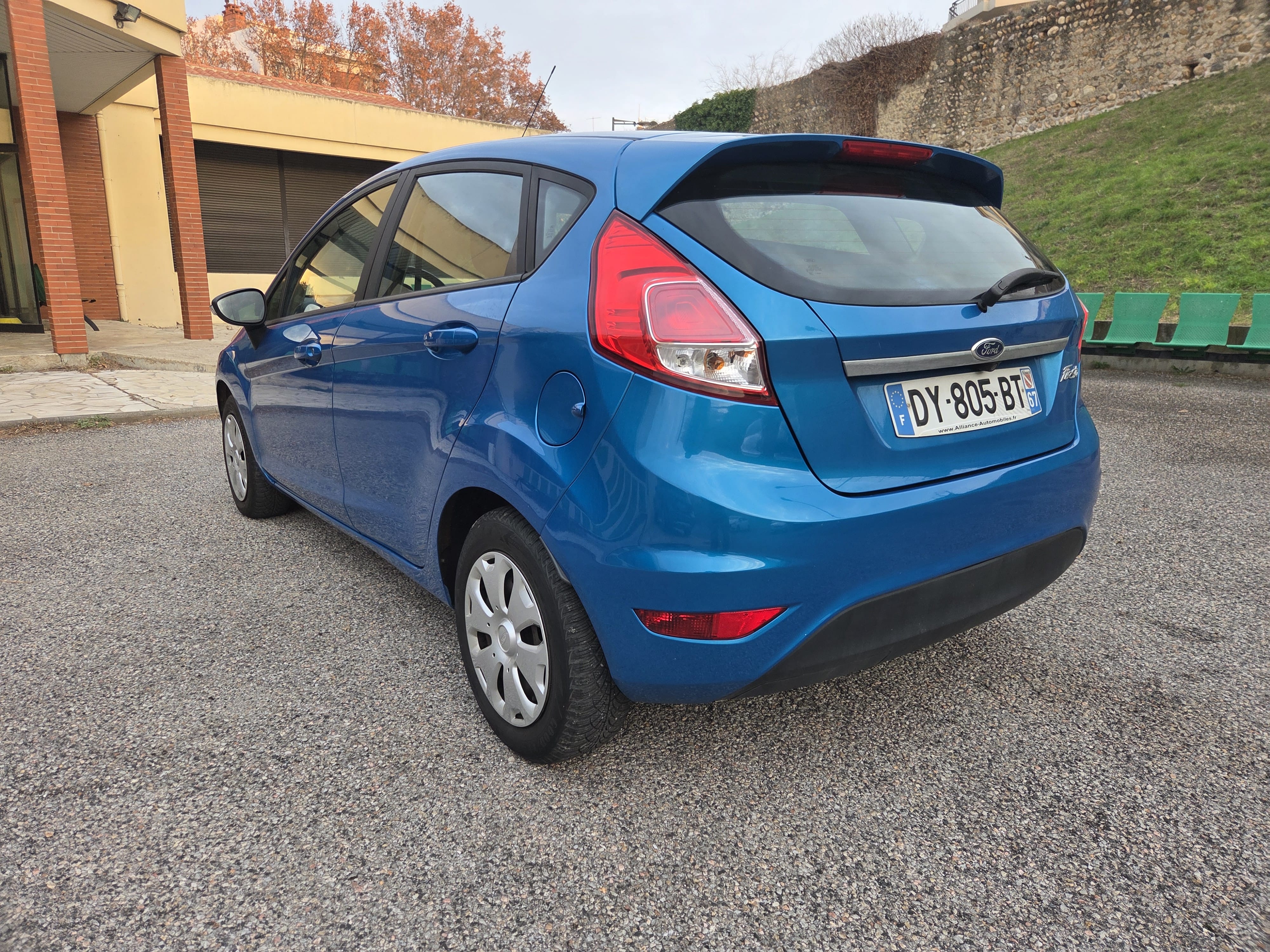 Ford Fiesta avec GPS
