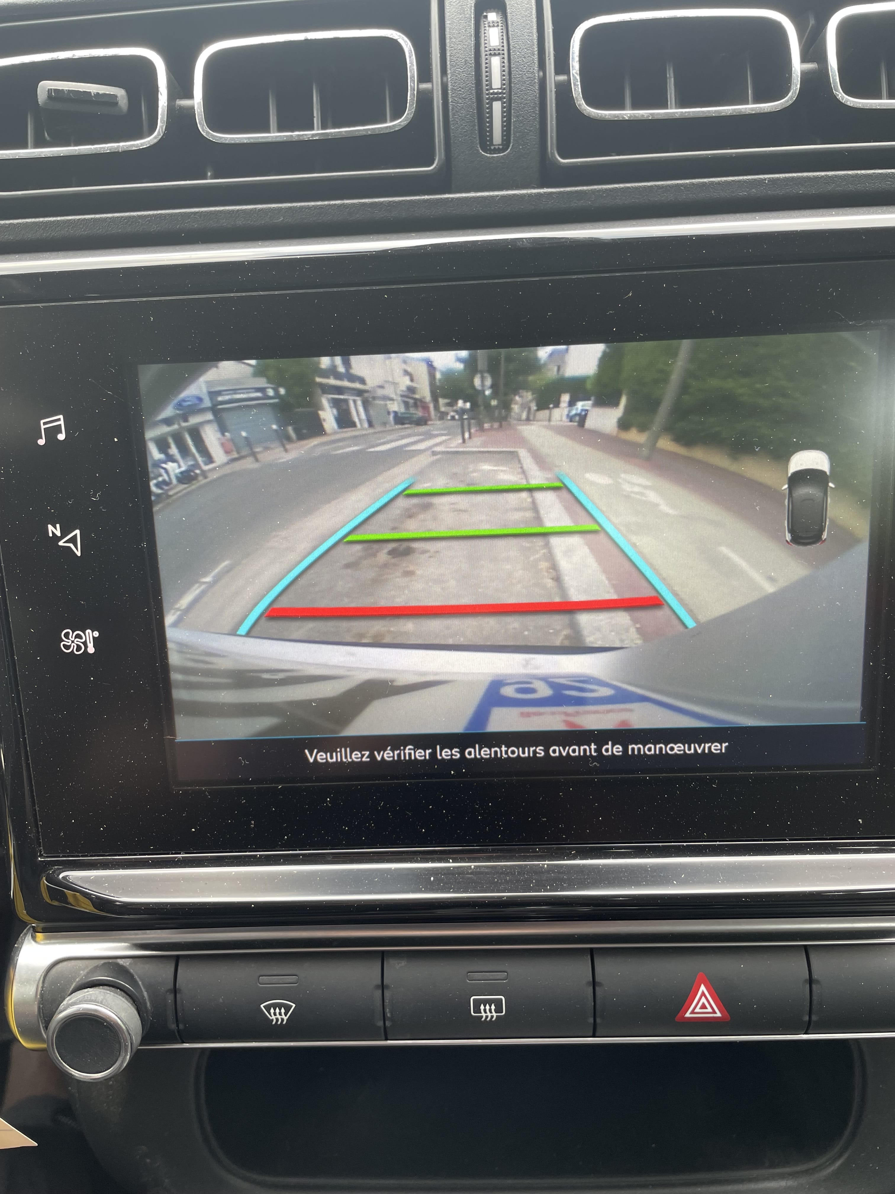 Citroen C3 Shine essence – Confort, économie & polyvalence avec Apple CarPlay