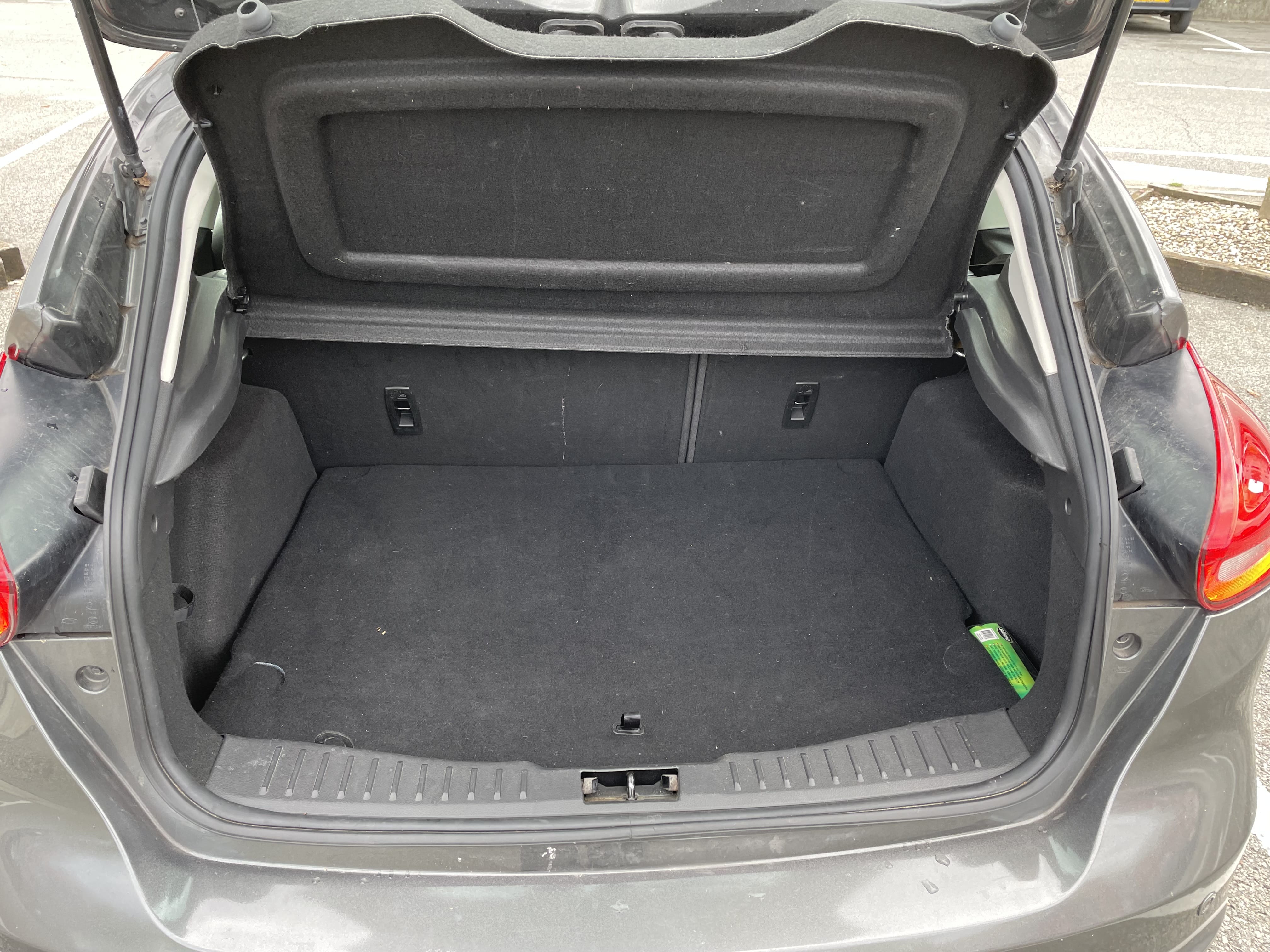 Ford Focus avec Pneus neige