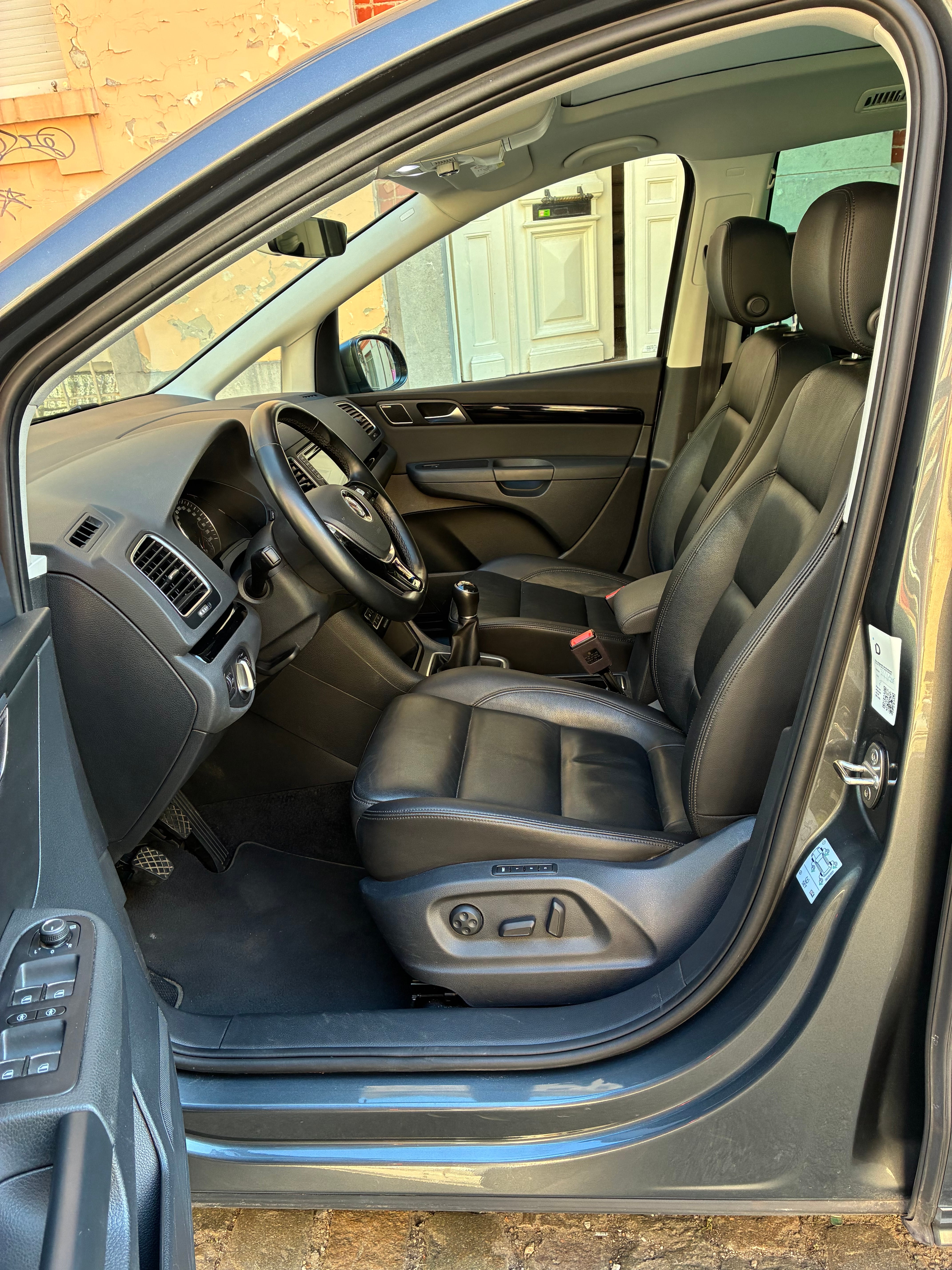 Volkswagen Sharan avec GPS