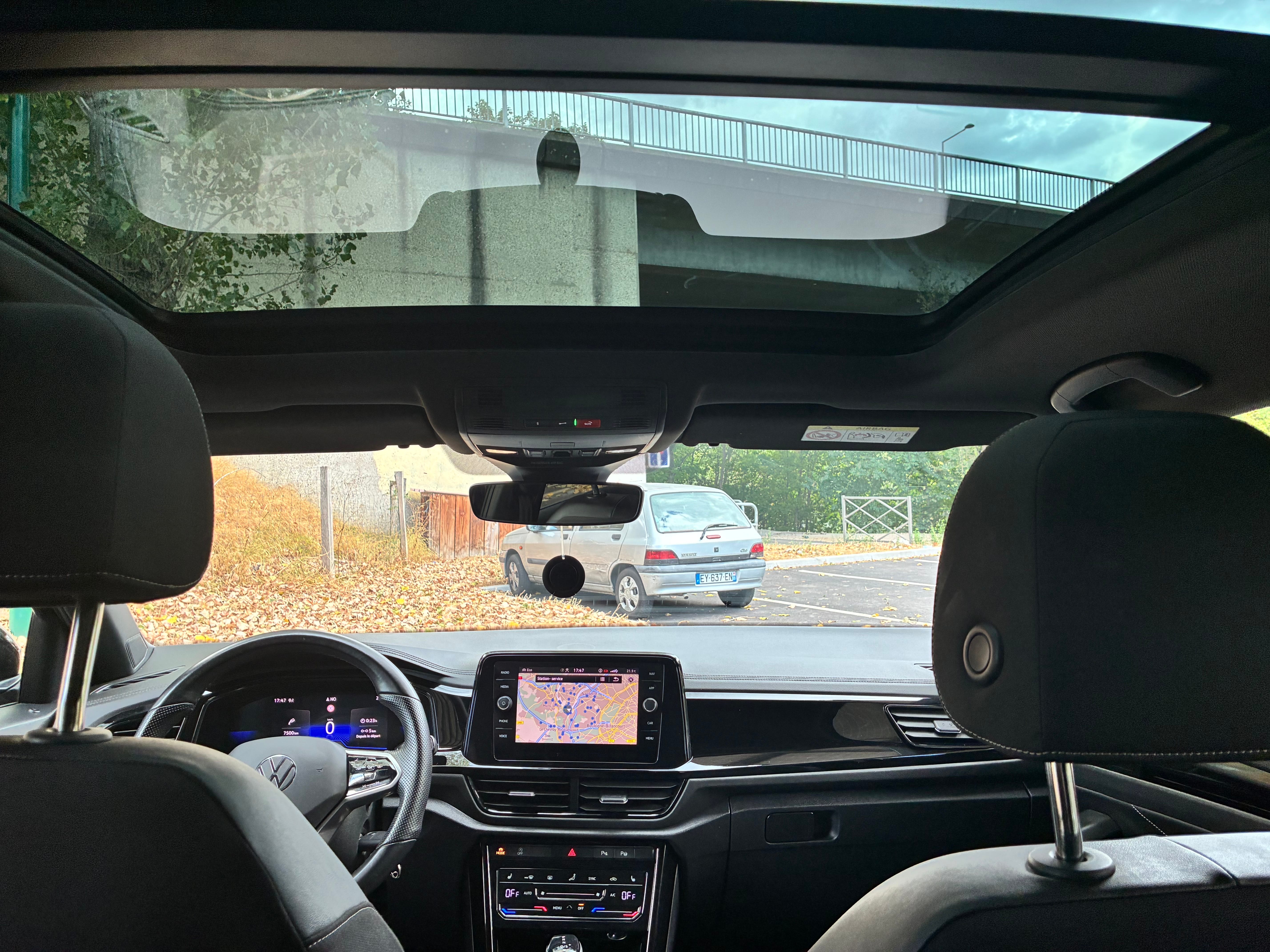 Volkswagen T-Roc avec GPS