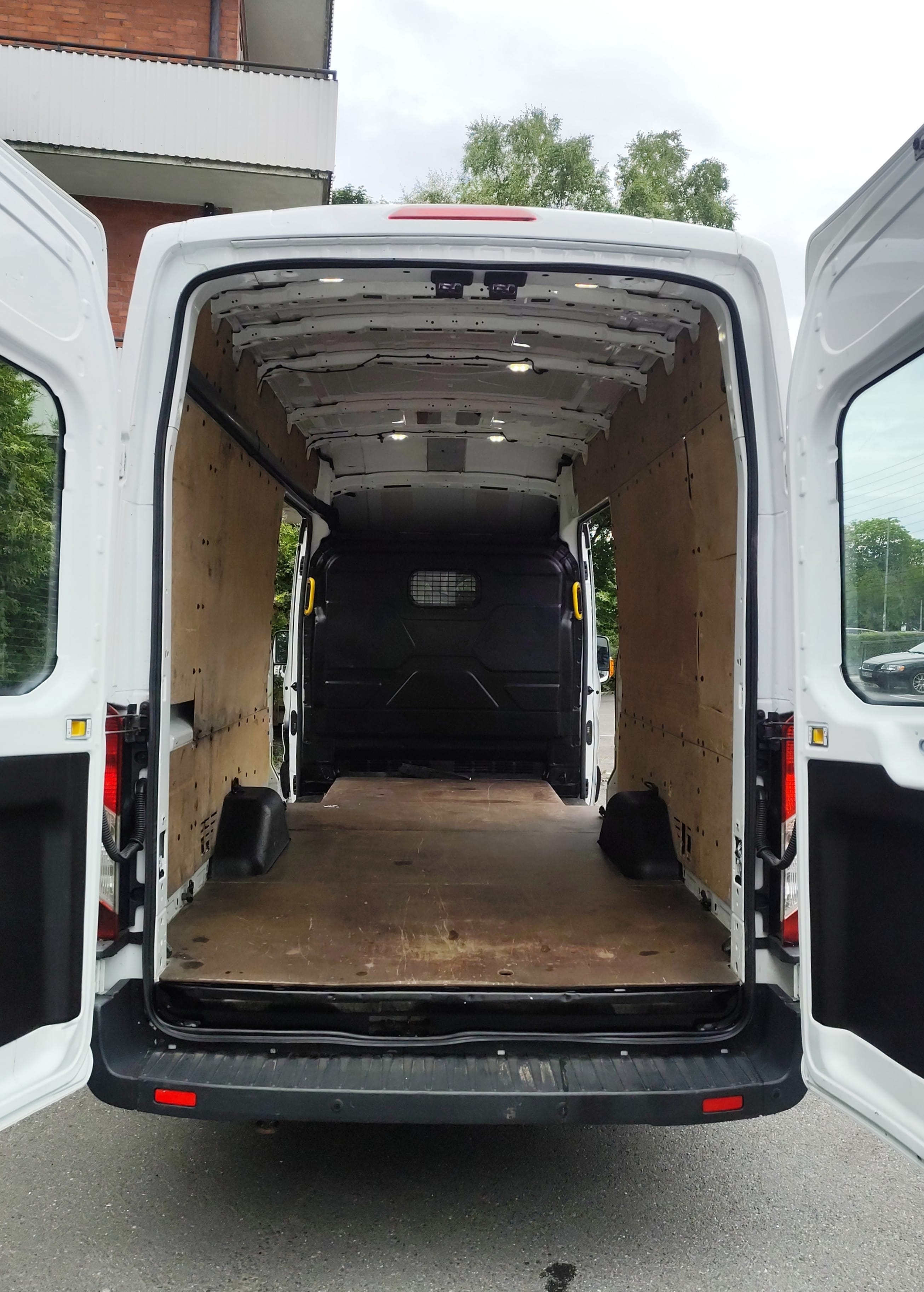 Ford Transit Varebil con Control de velocidad
