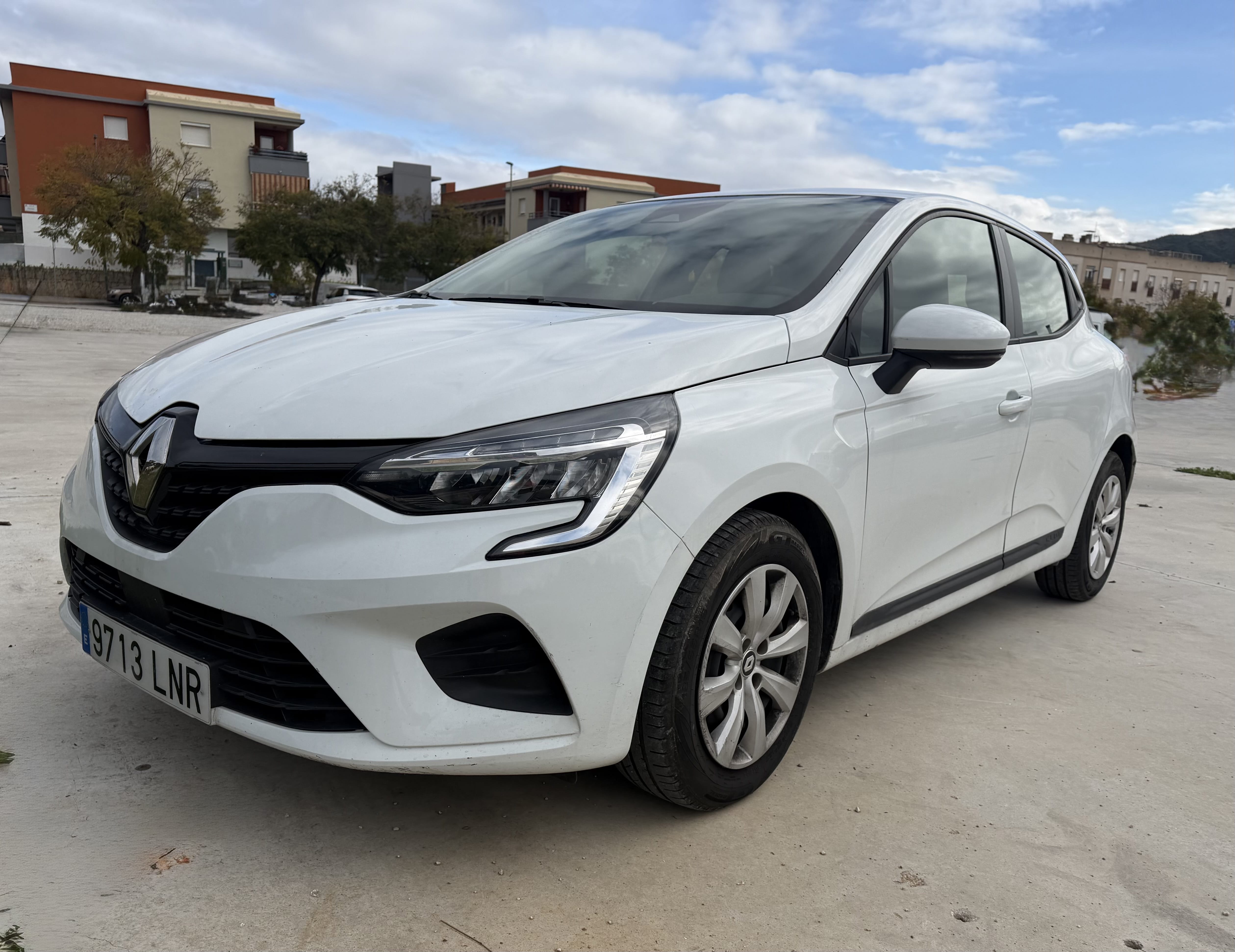 Renault Clio 2021 Gazolina Economica, 2021, Gasolina 95