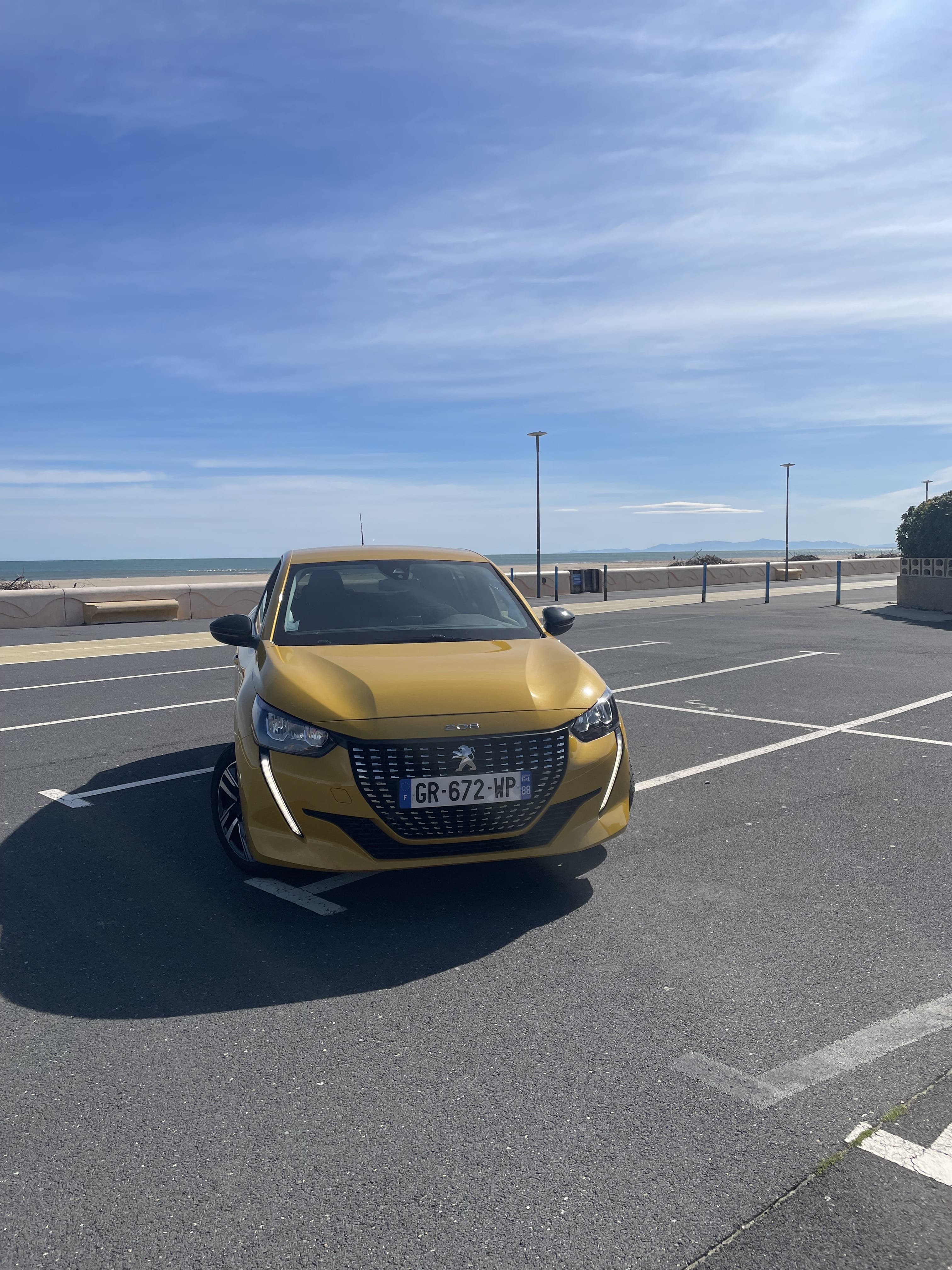 Peugeot 208 avec Siège bébé