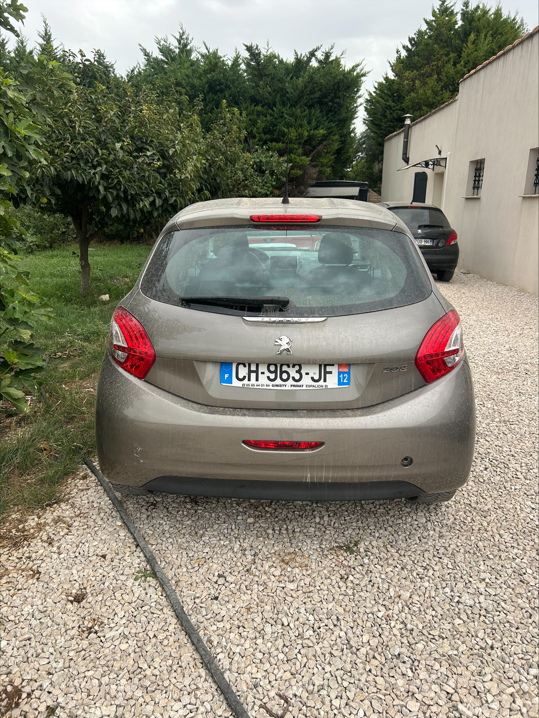 Peugeot 208 avec Apple CarPlay