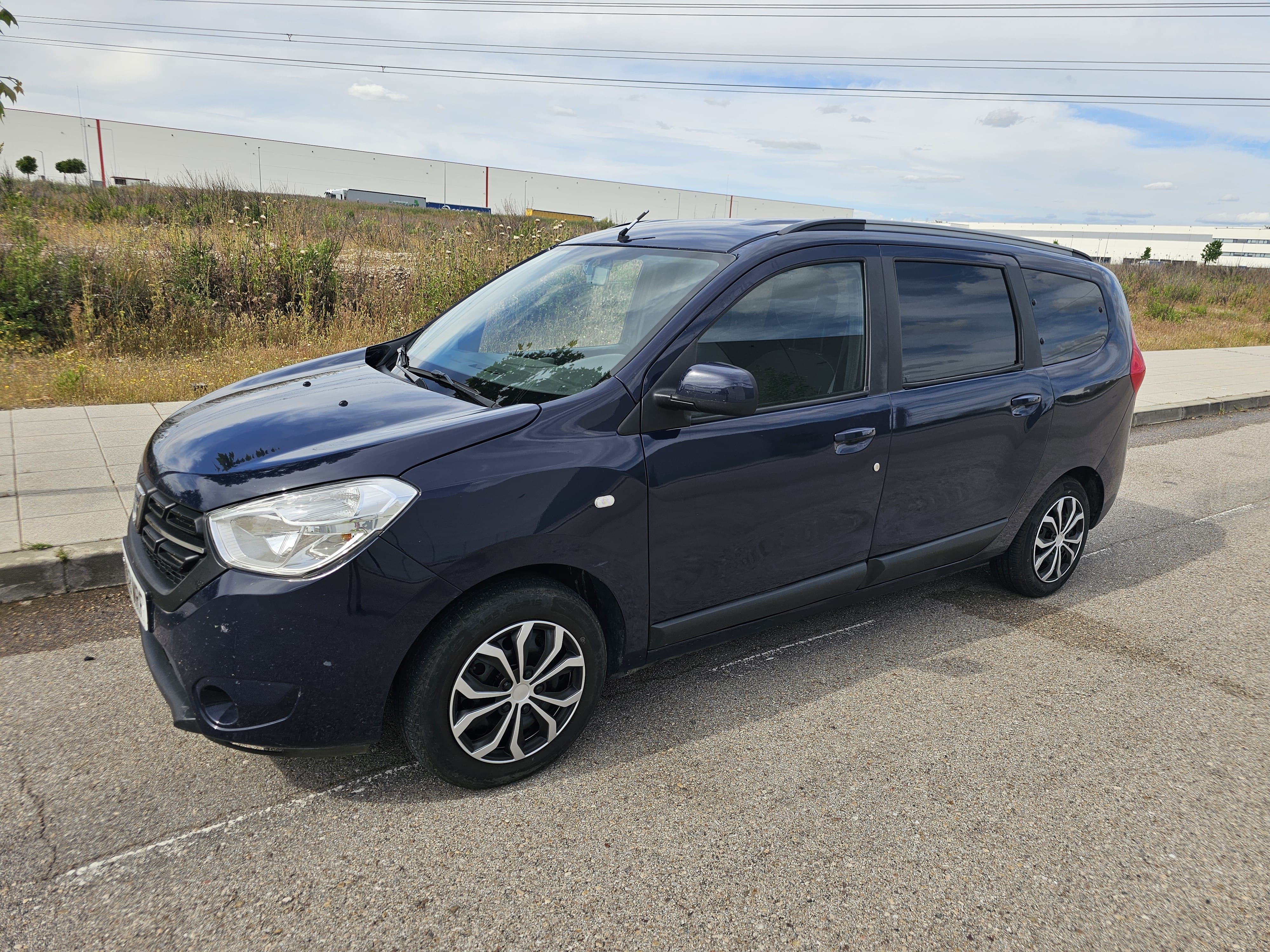 Dacia Lodgy, 2018, Gasolina 95, 7 plazas