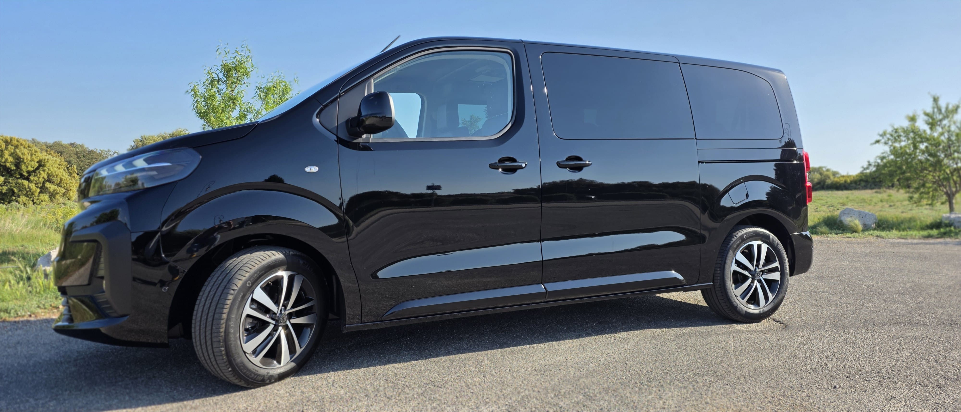 Peugeot Traveller Business  Pack  VIP 2.0 HDI-180 CV avec Climatisation