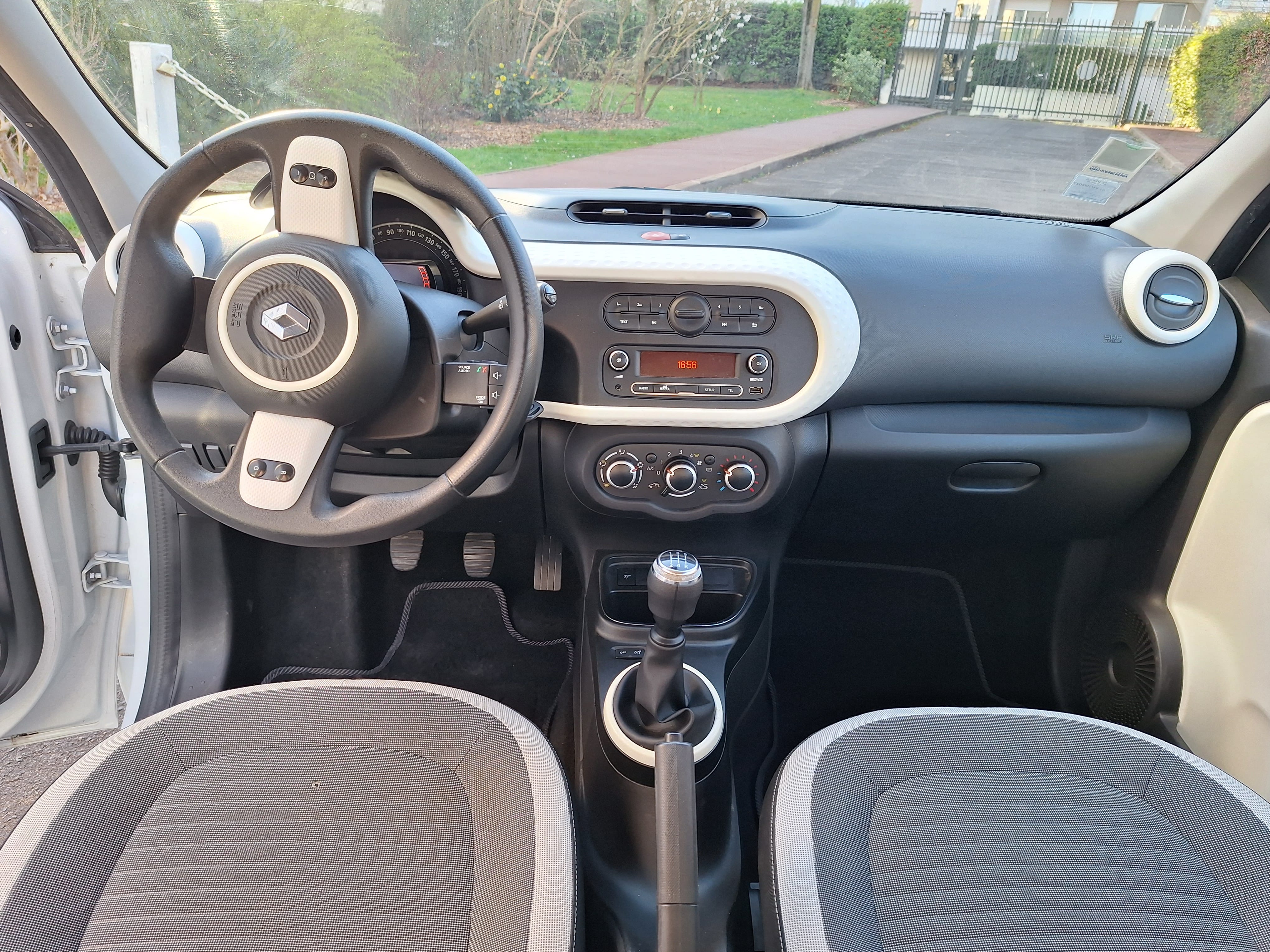 Renault Twingo III avec Audio Bluetooth