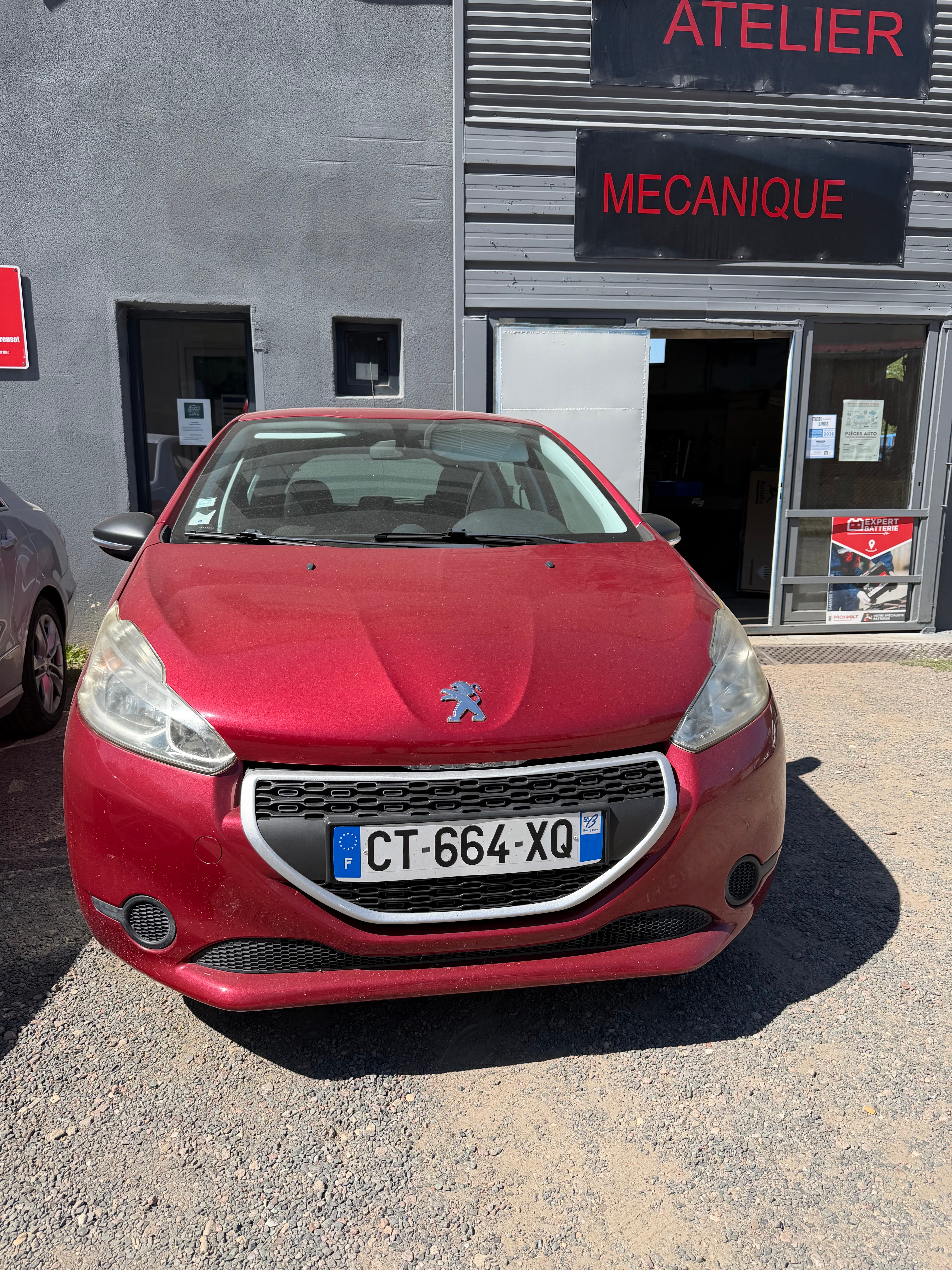 Peugeot 208, 2013, Essence 95