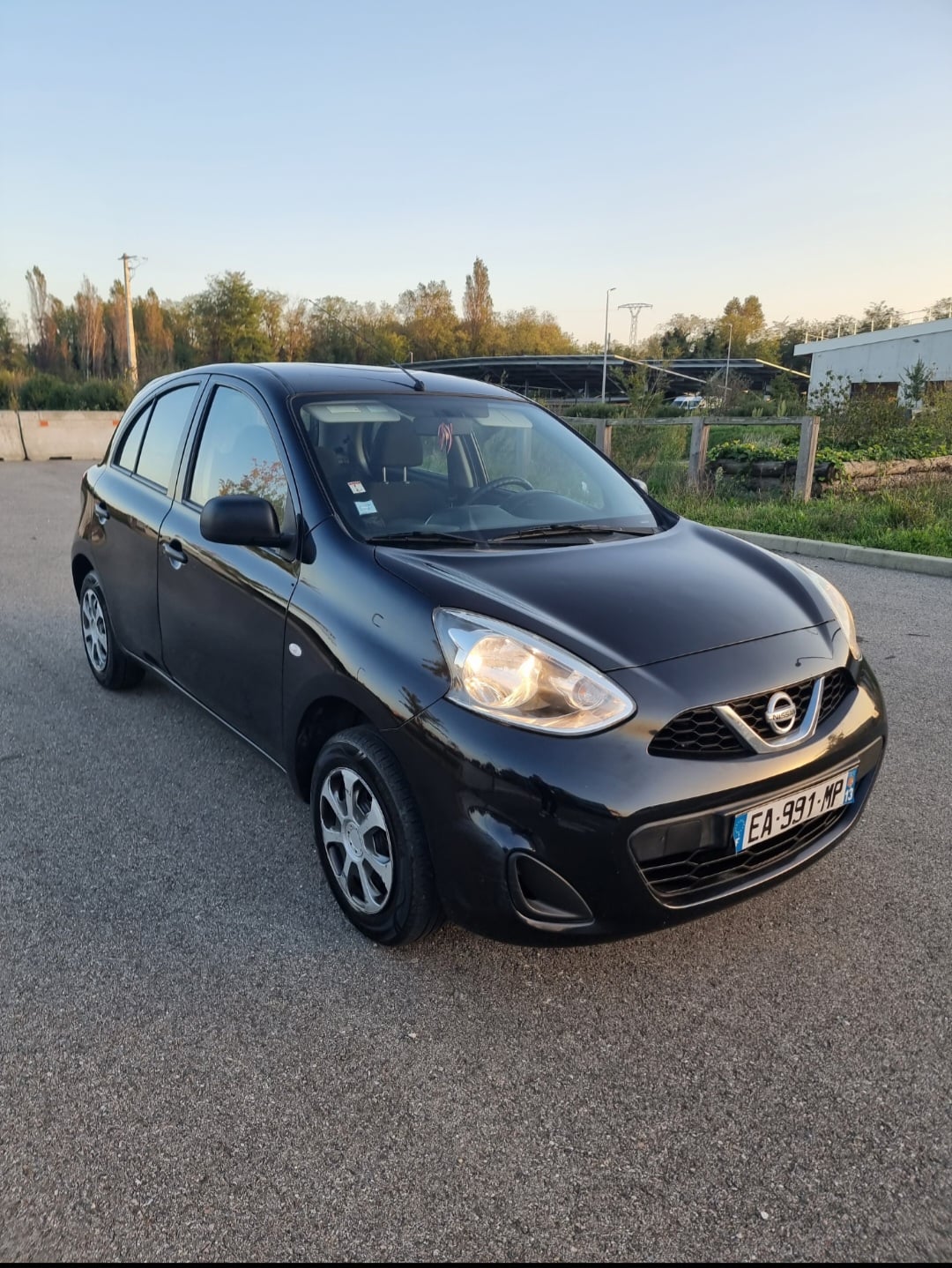 Nissan Micra avec Chaines