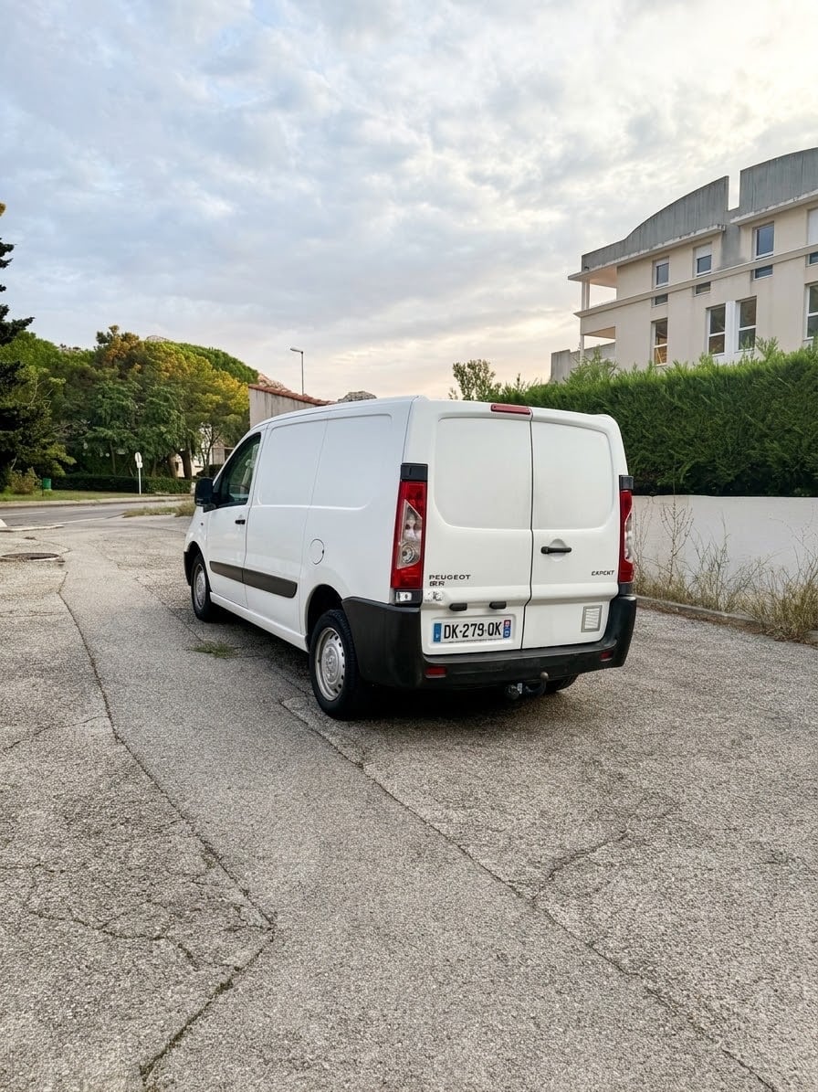 Peugeot Expert 2.0 hdi con Puertos de carga USB