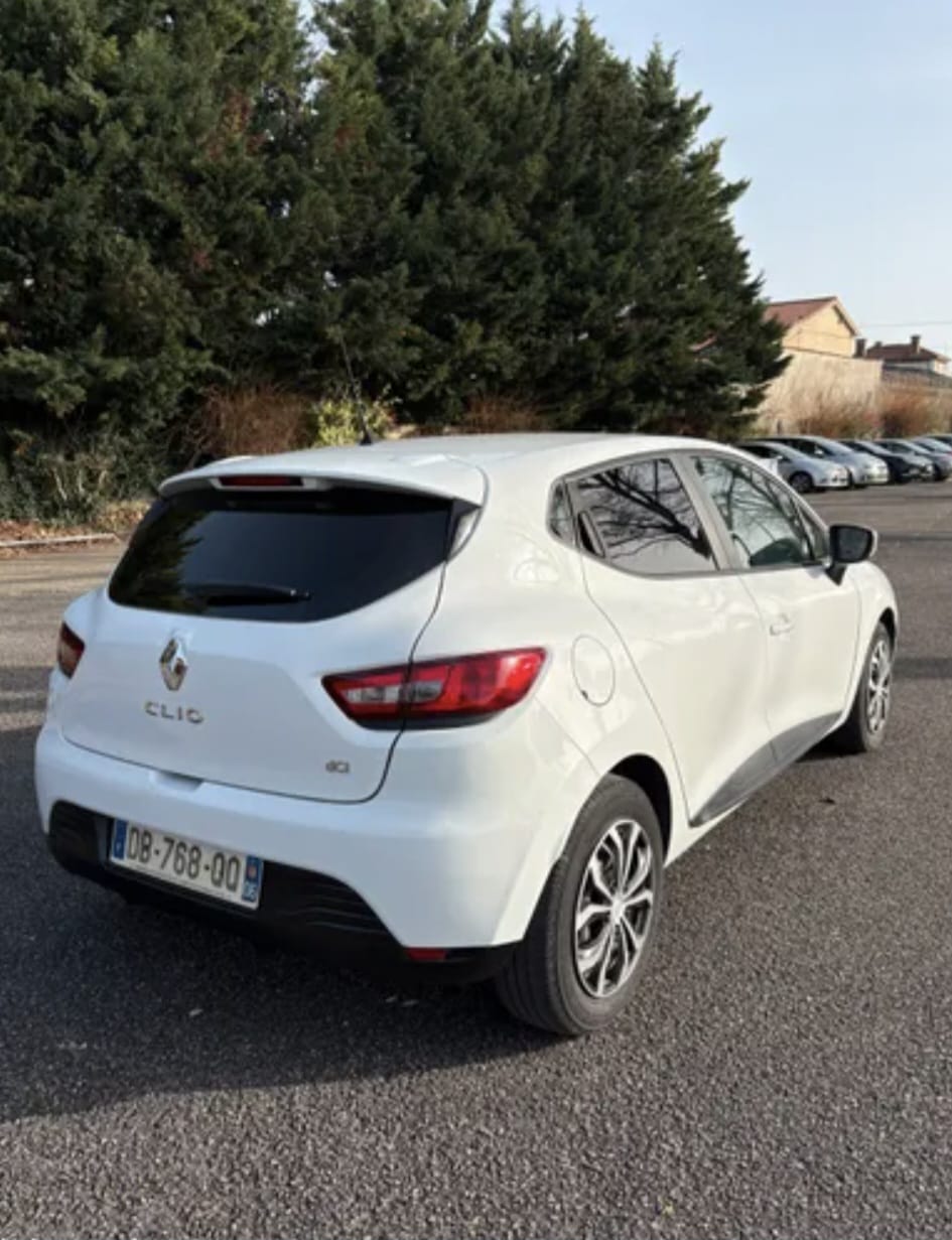 Renault Clio avec GPS