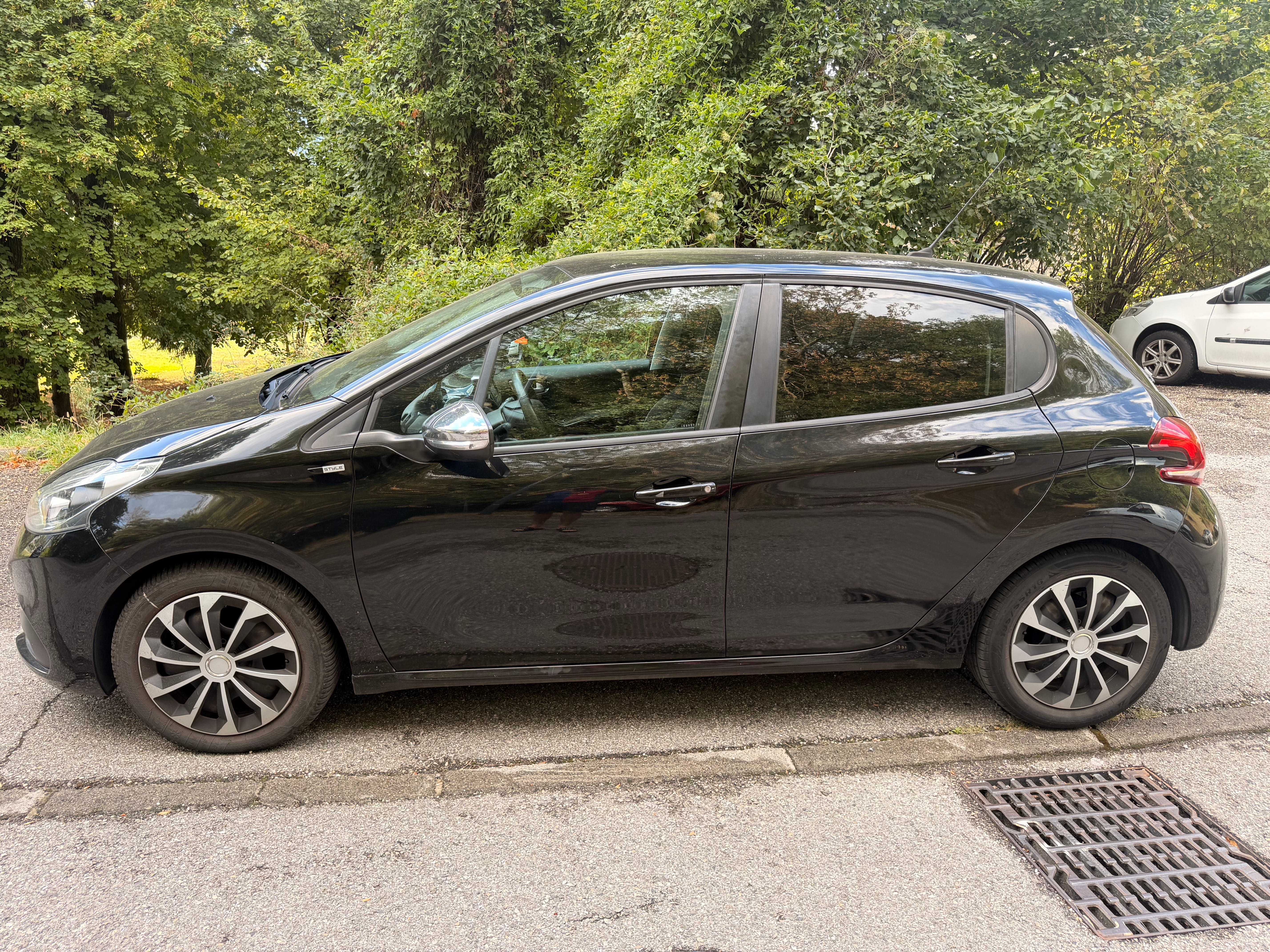 Peugeot 208 avec Climatisation