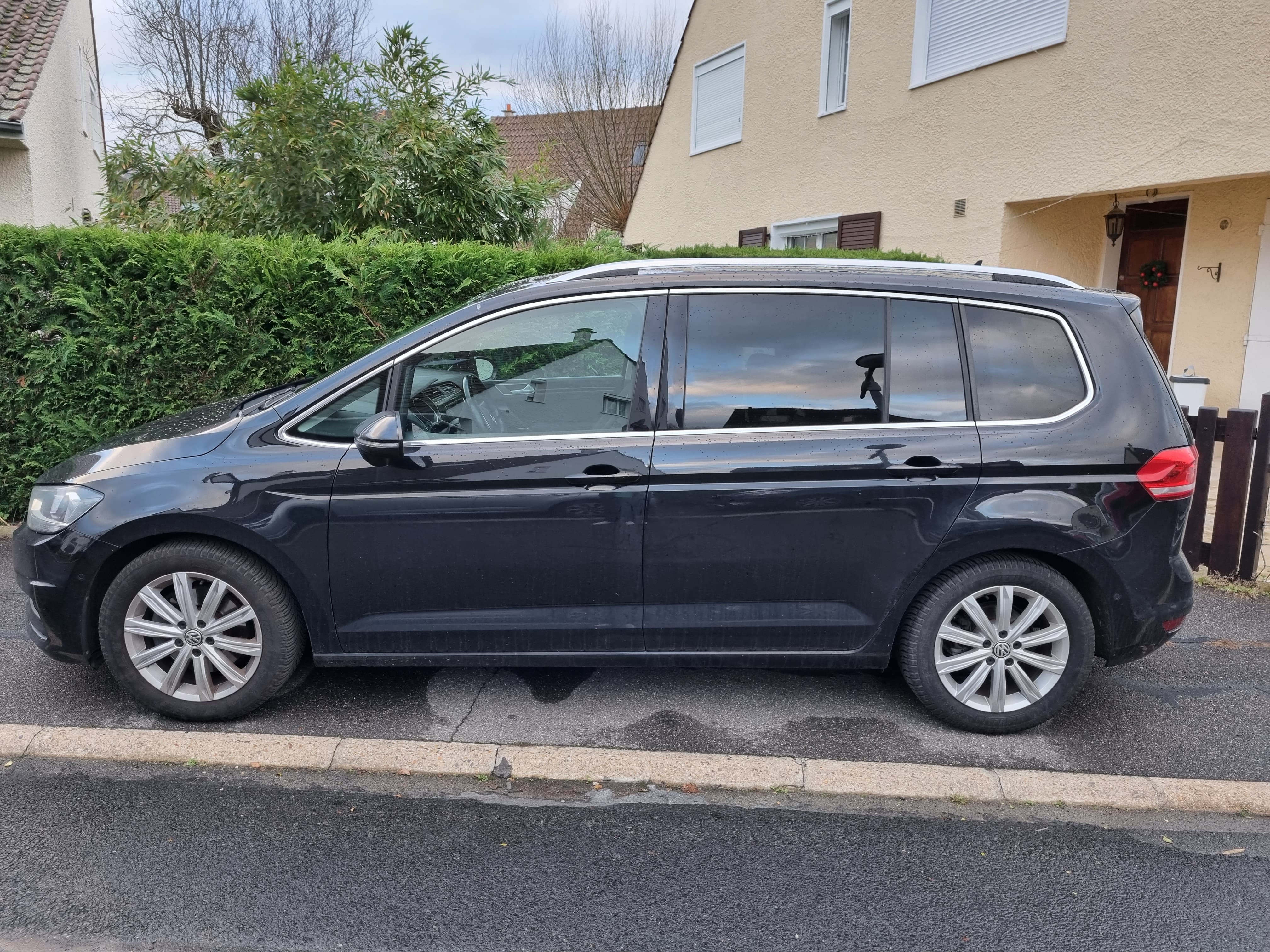 Volkswagen Touran 2.0 TDI 150CV DSG7 avec Climatisation