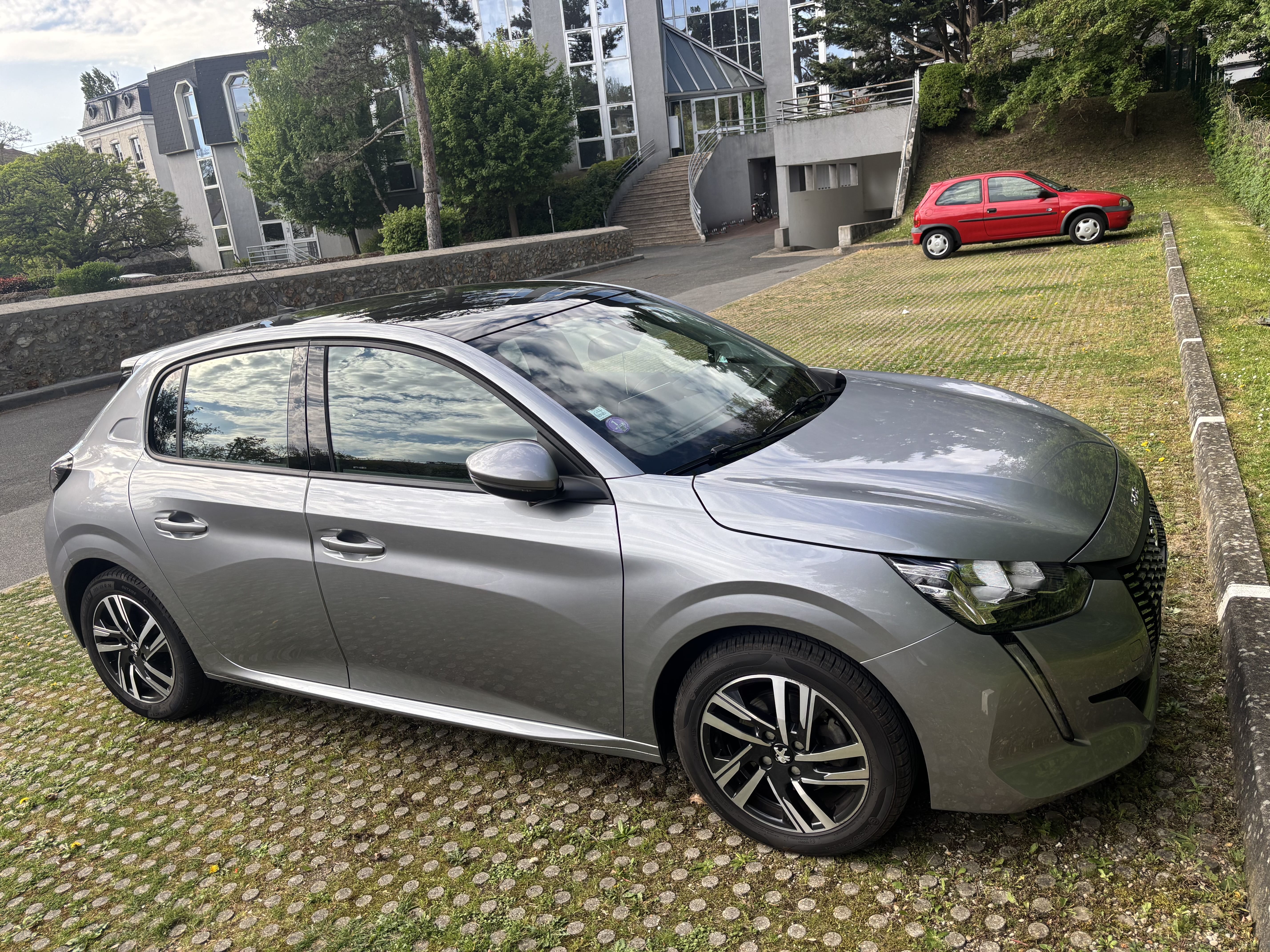 Peugeot 208, 2019, Essence 95