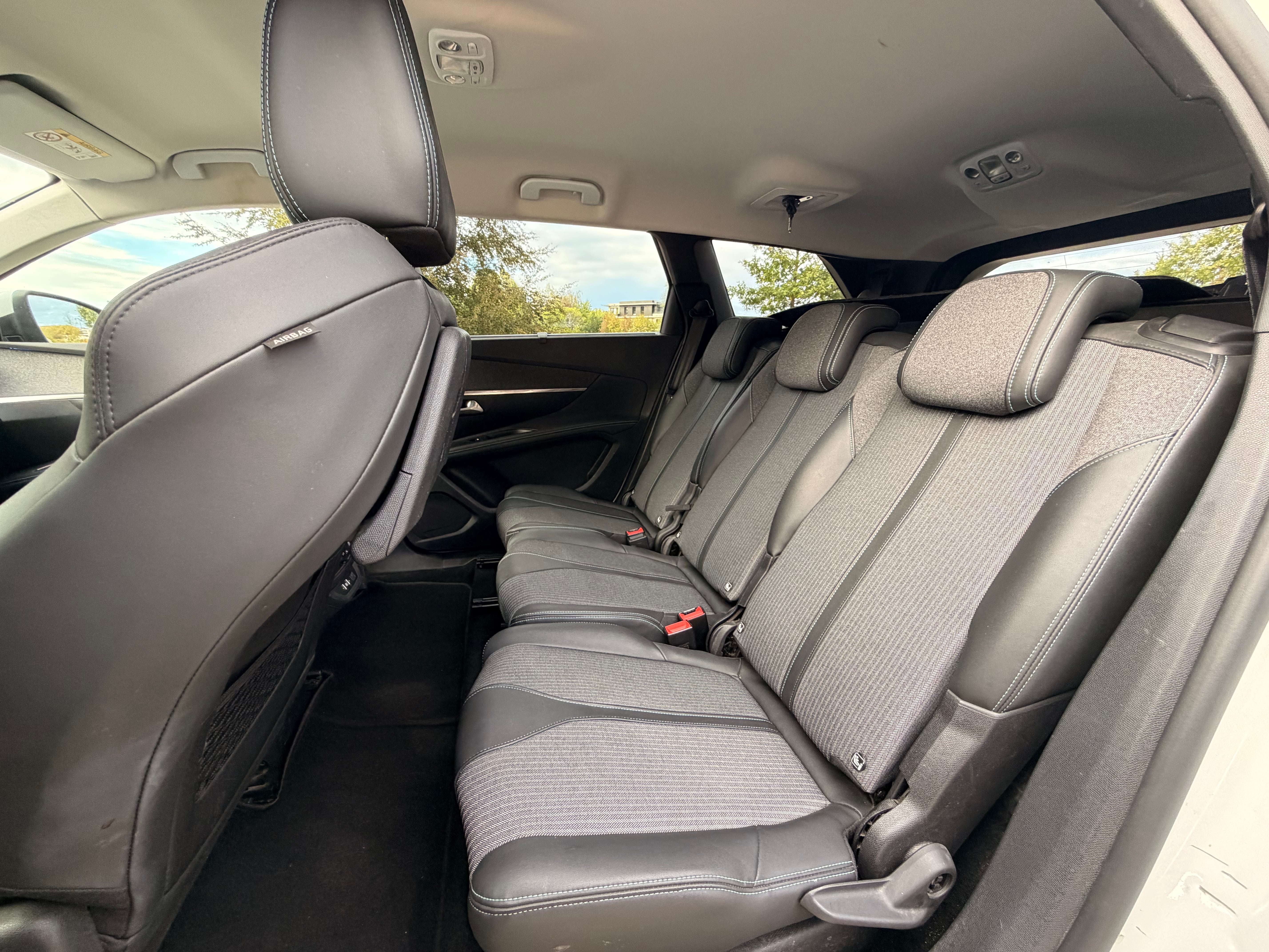 Peugeot 5008 180 CH 2.0 HDI avec Régulateur de vitesse