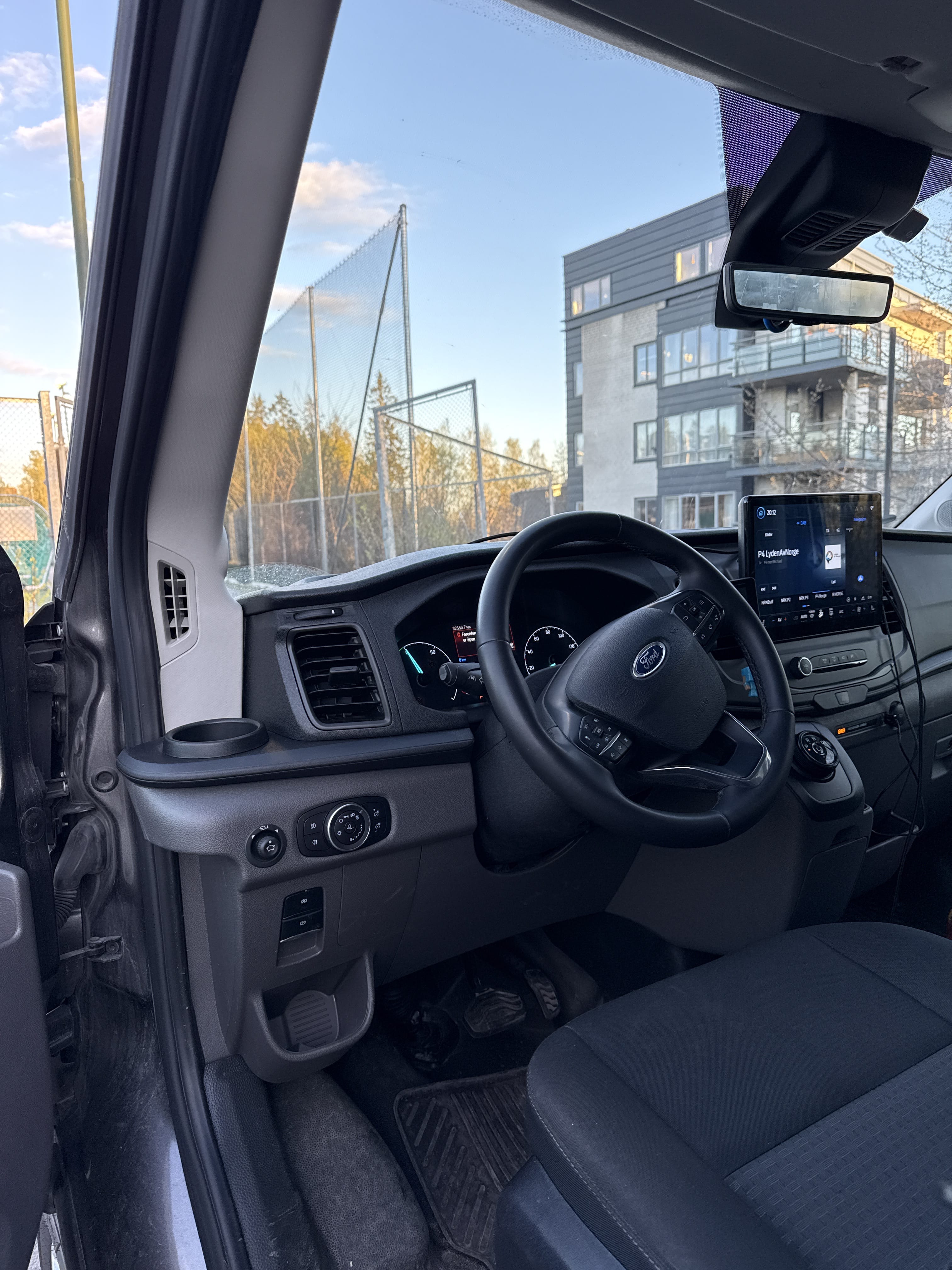 Ford E-Transit med Ryggekamera
