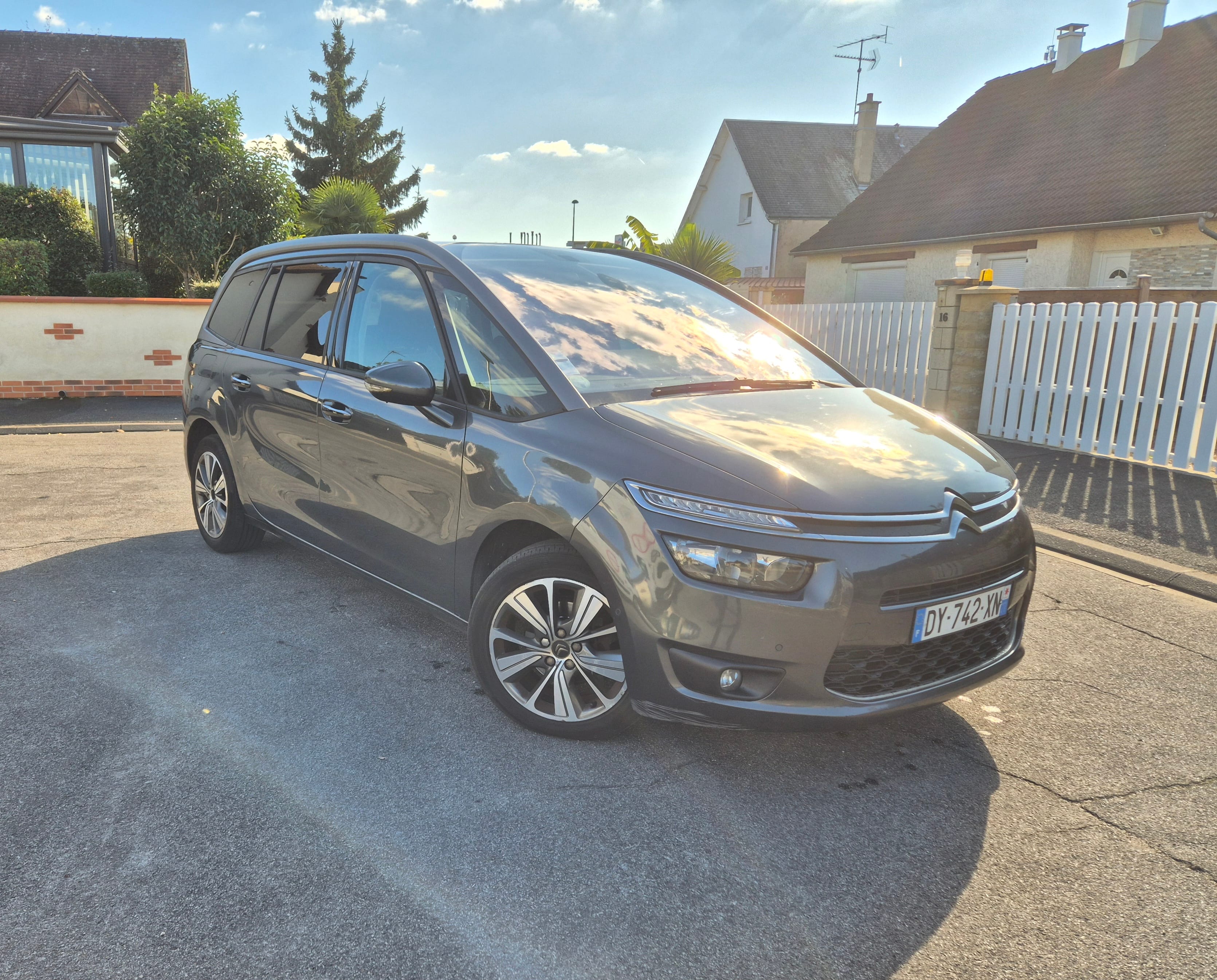 Citroen C4 Grand Picasso - 7 places - Boite Auto - avec Siège bébé