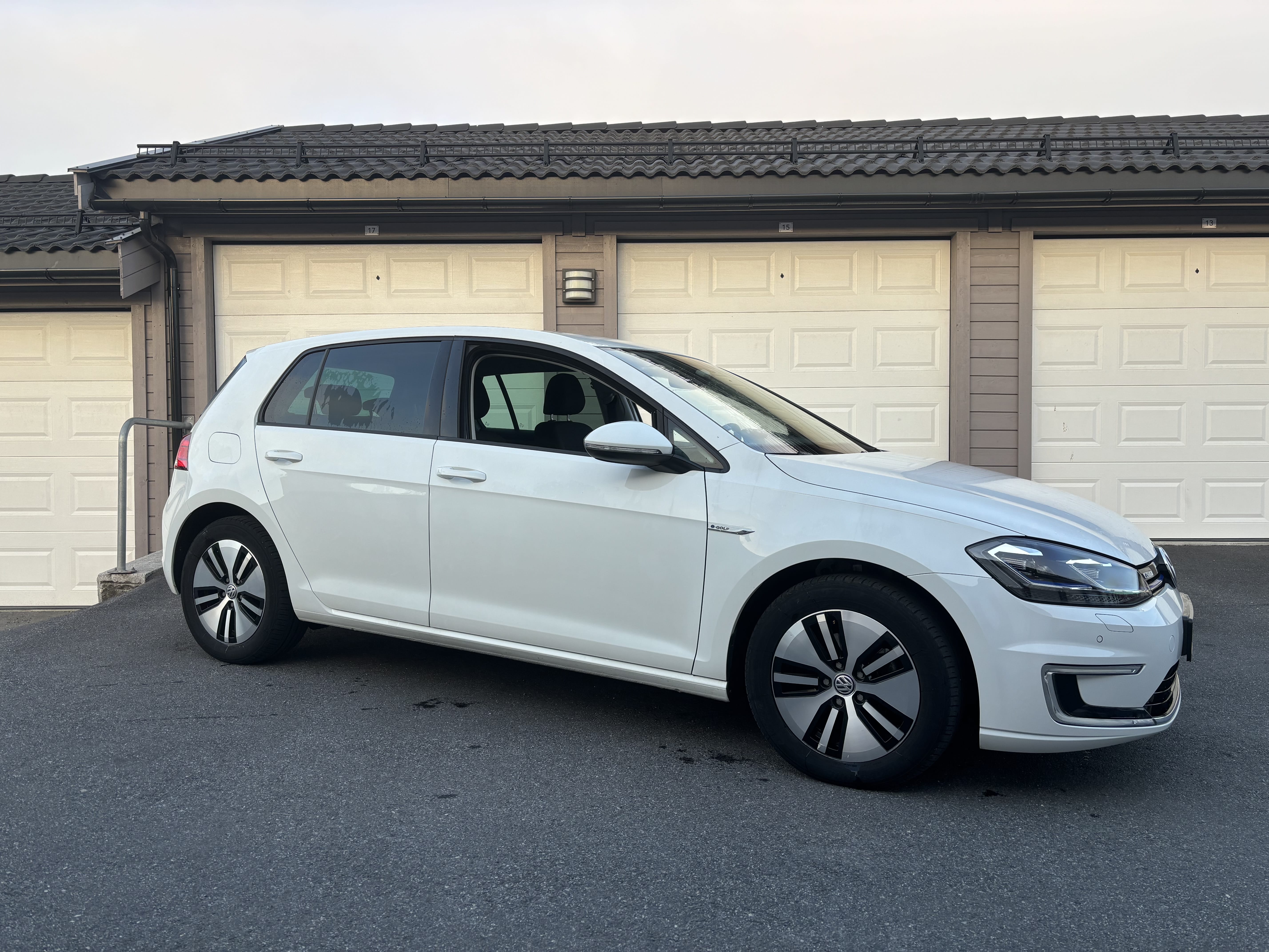 Volkswagen e-Golf med Aircondition