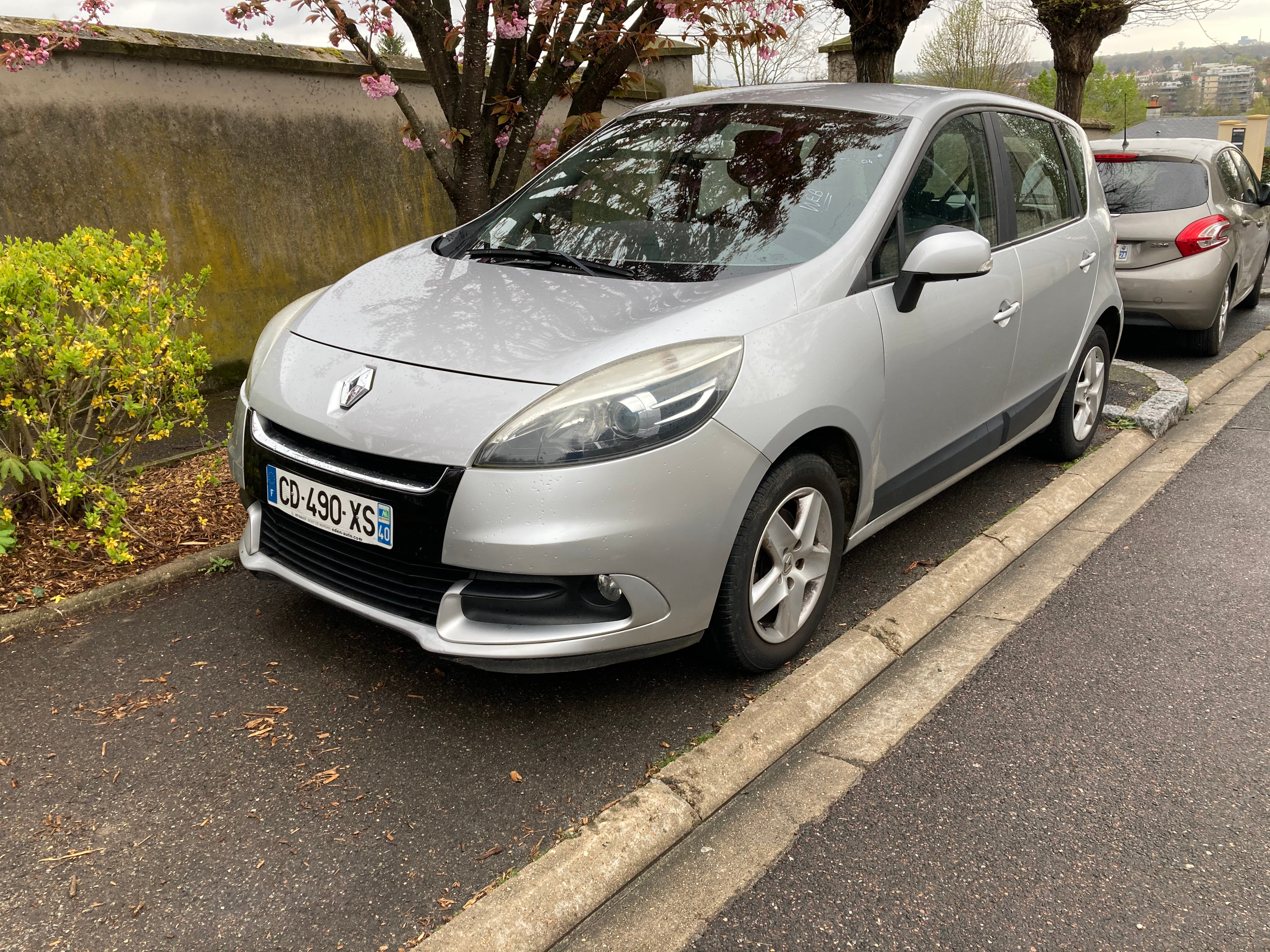 Renault Scenic 1,5 dci 110ch, 2012, Diesel