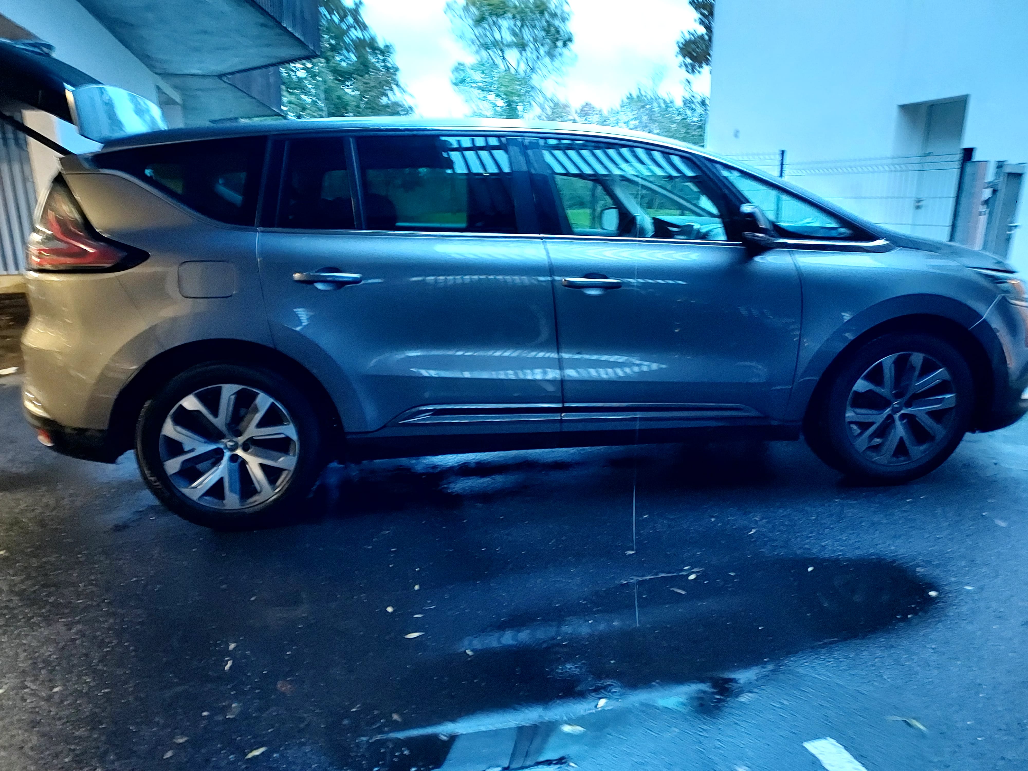 Renault Espace avec Coffre de toit