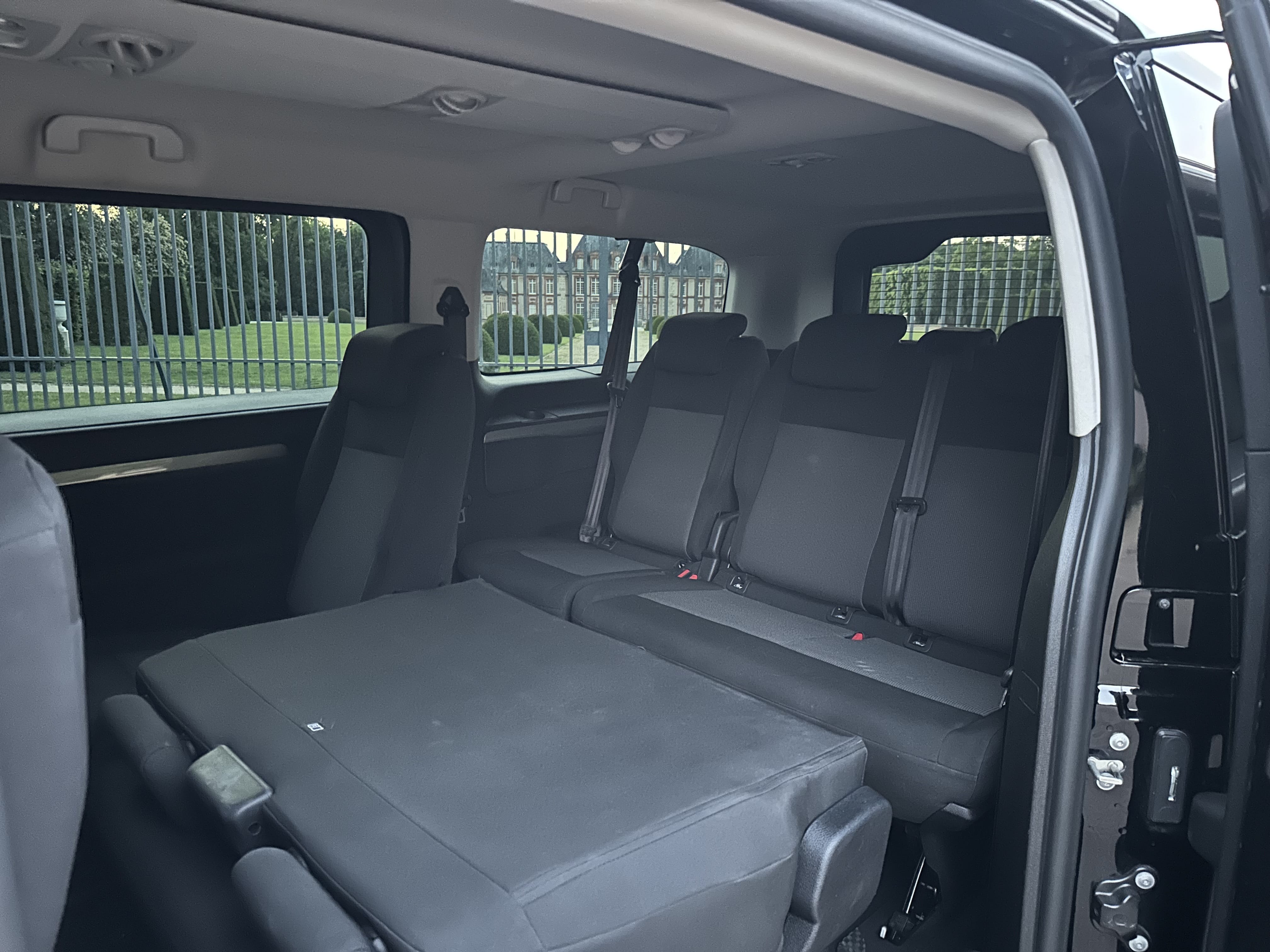Peugeot Traveller avec Port USB