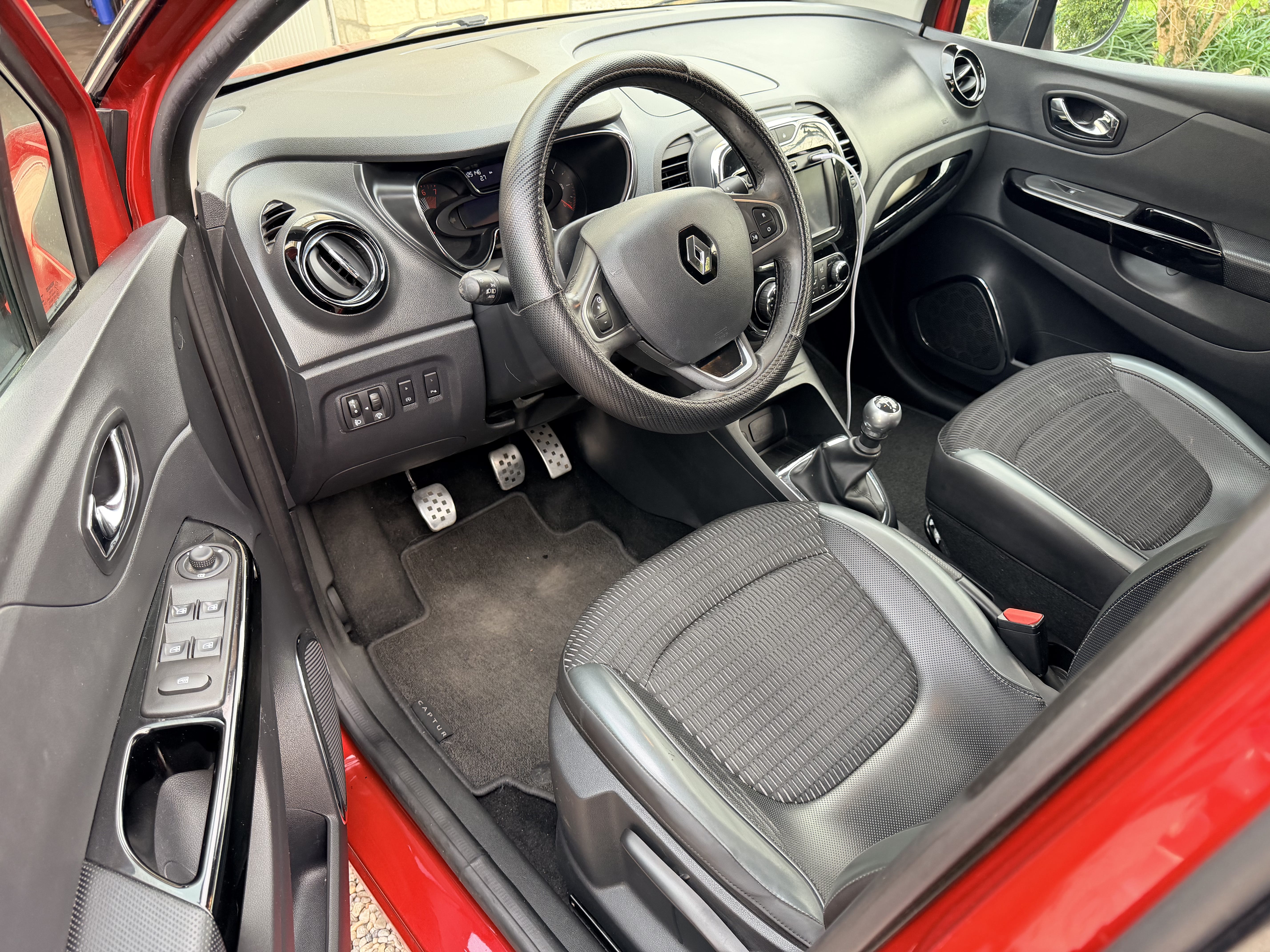 Renault Captur 0,9 TCE avec Entrée audio / iPod