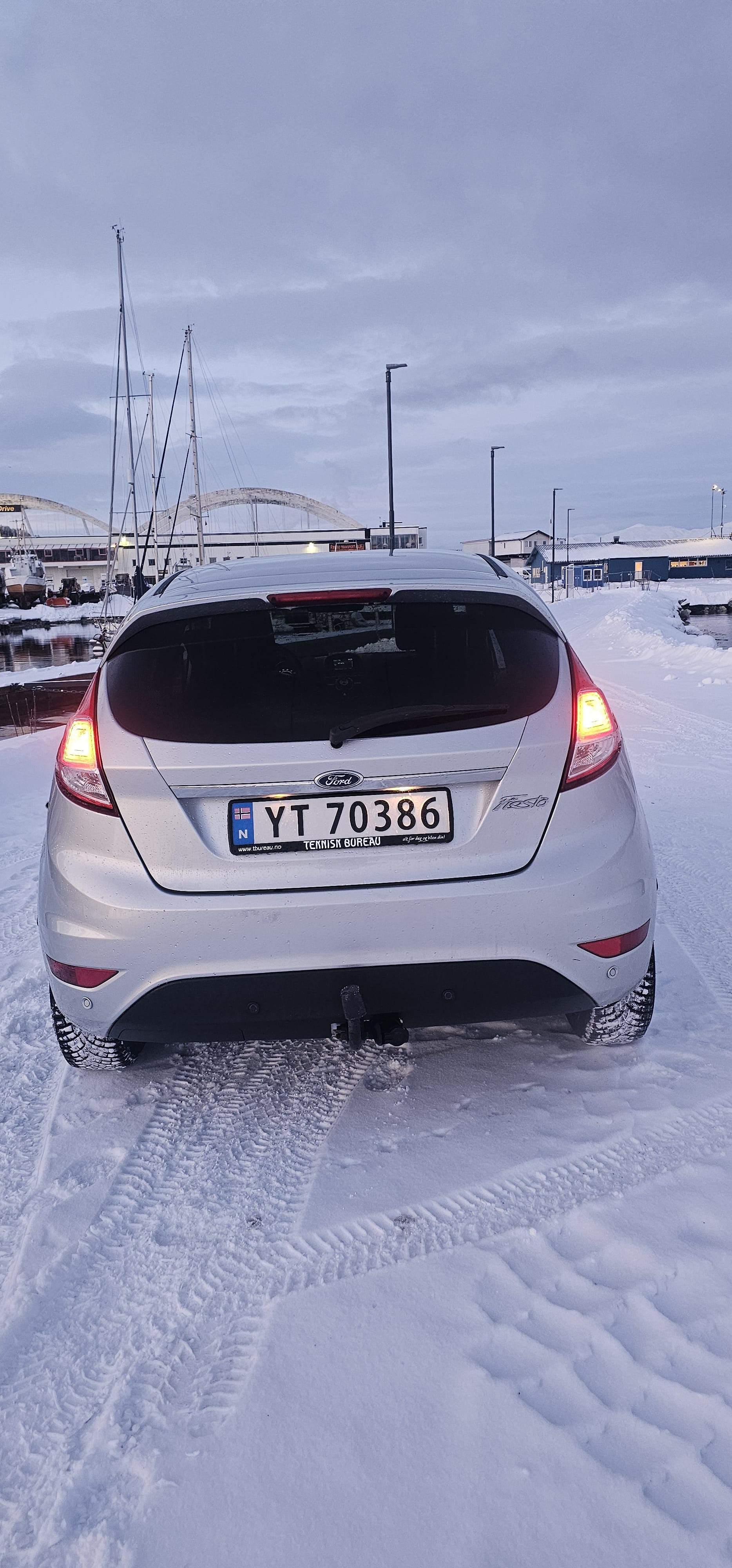 Ford Fiesta 1,0i Ecoboost 80 hk met Autostoel baby