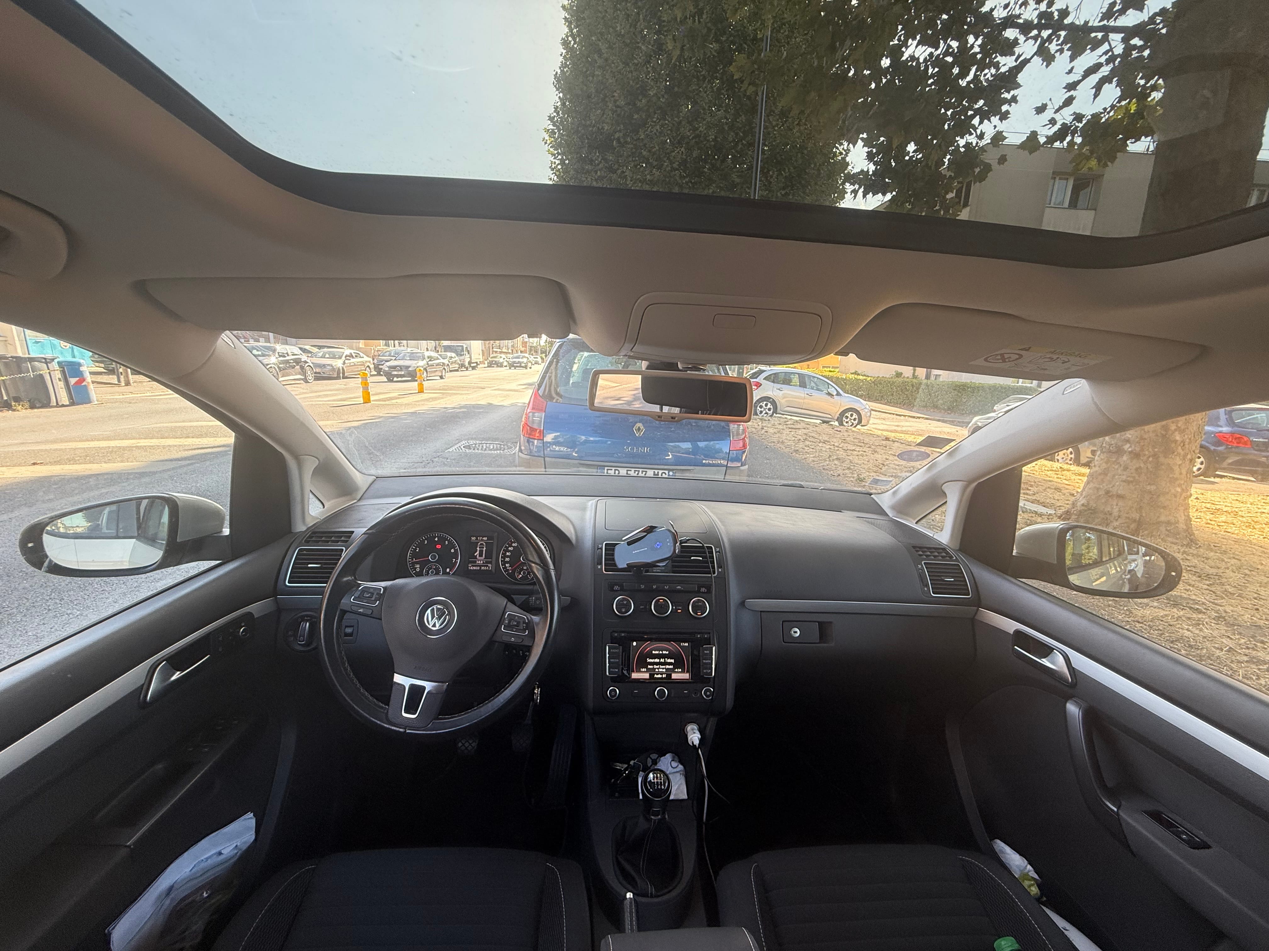 Volkswagen Touran avec GPS