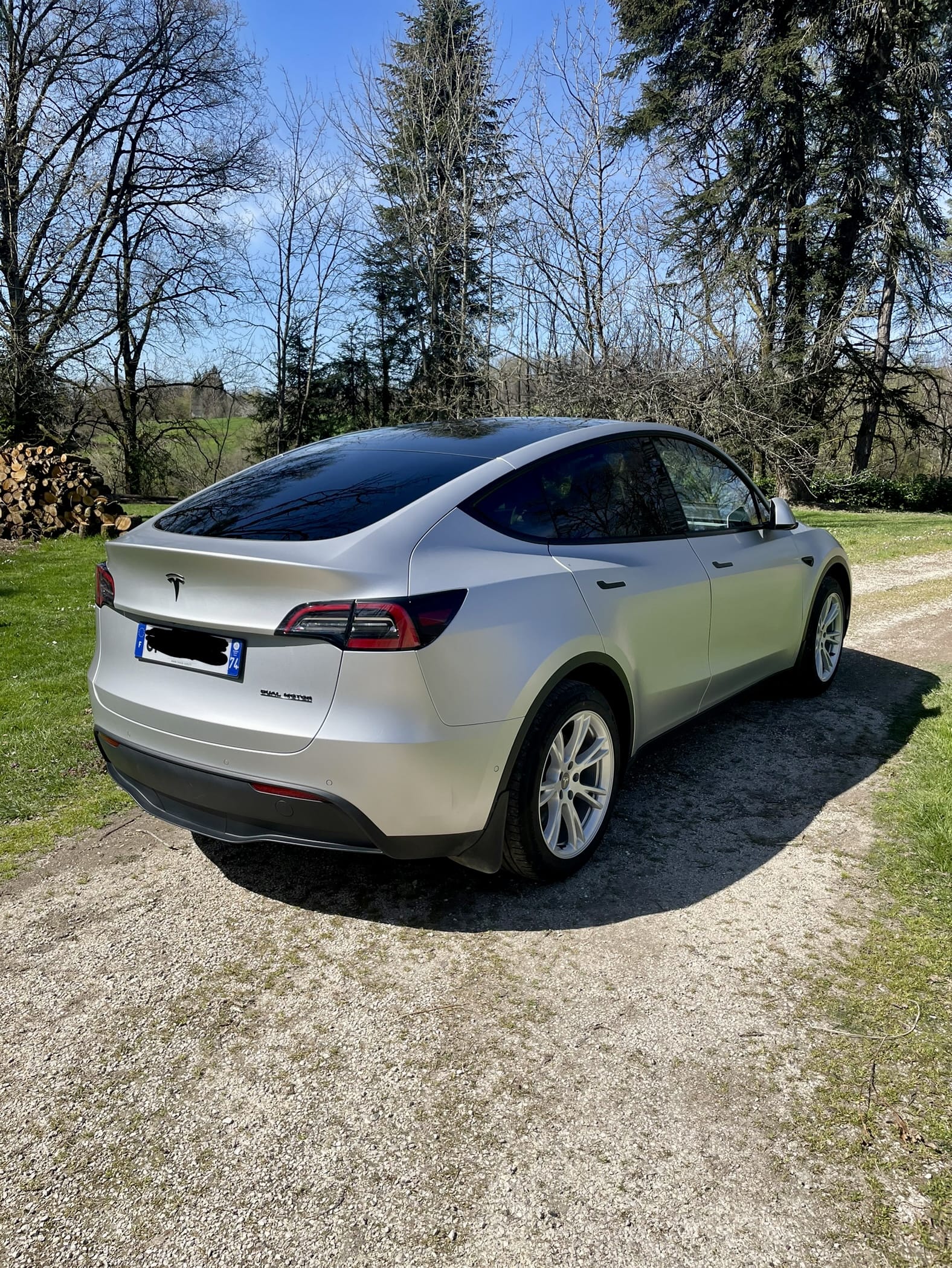 Tesla Model Y Long Range Autopilot amelioré avec Régulateur de vitesse