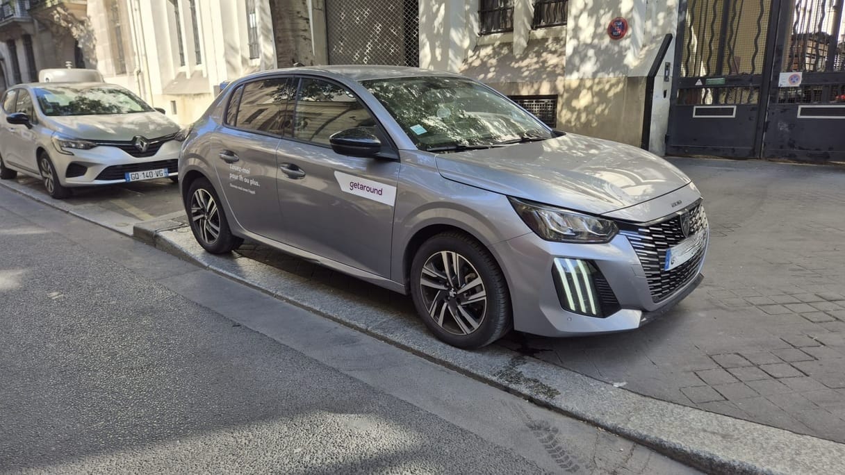 Peugeot 208 avec Climatisation