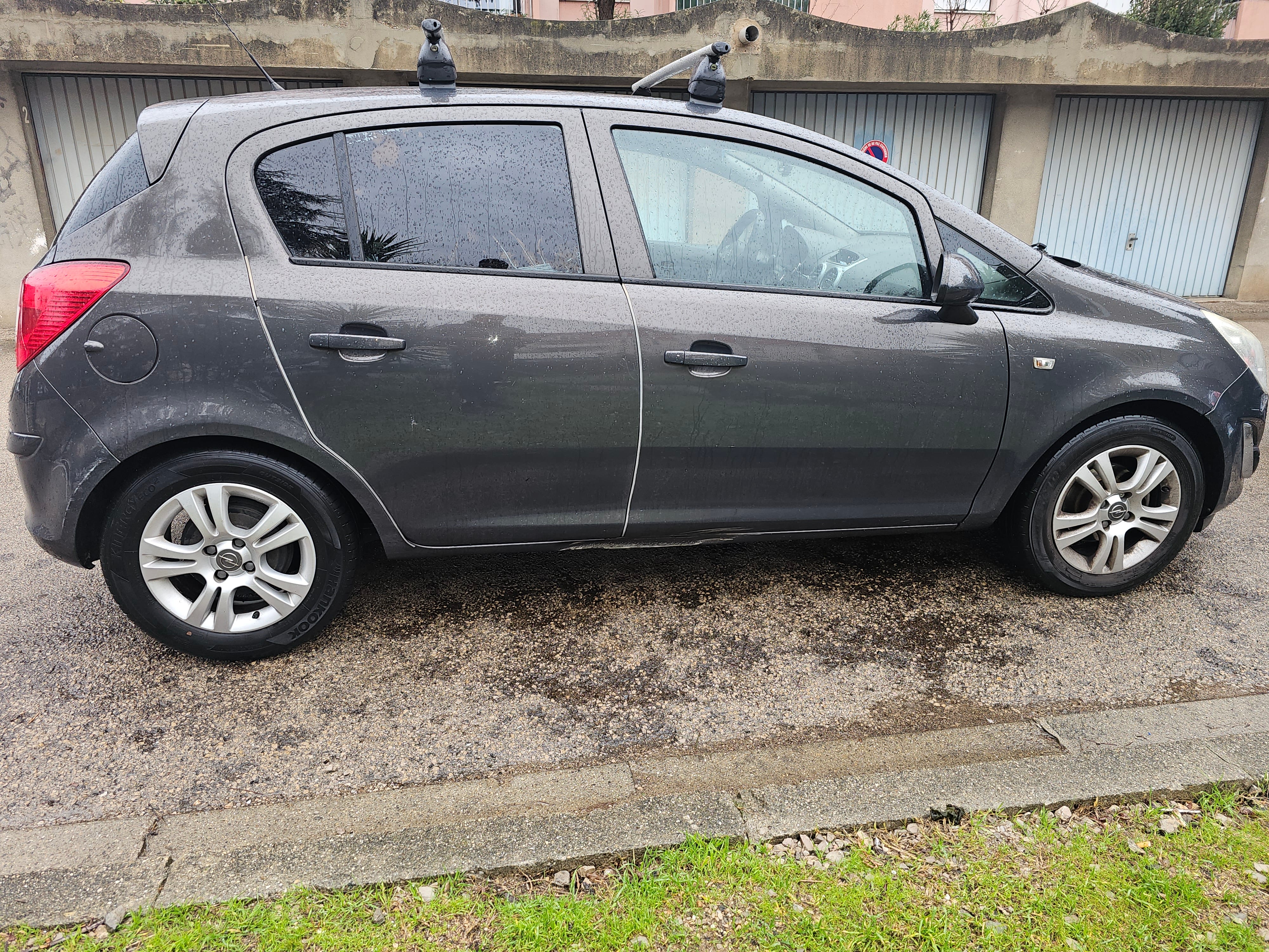 Opel Corsa avec Climatisation