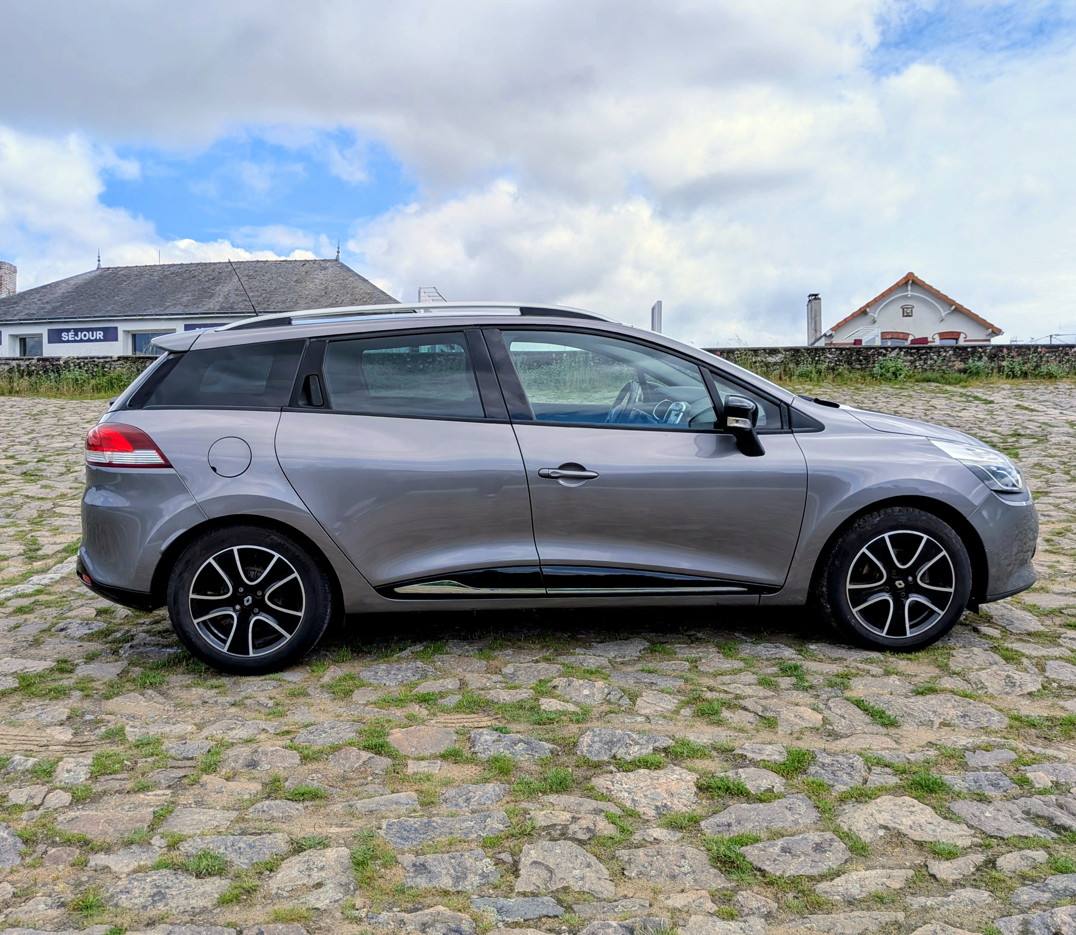 Renault Clio Estate Limited Edition avec Climatisation