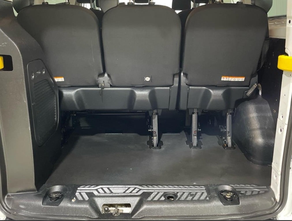 Ford Transit Custom Kombi con Apple CarPlay