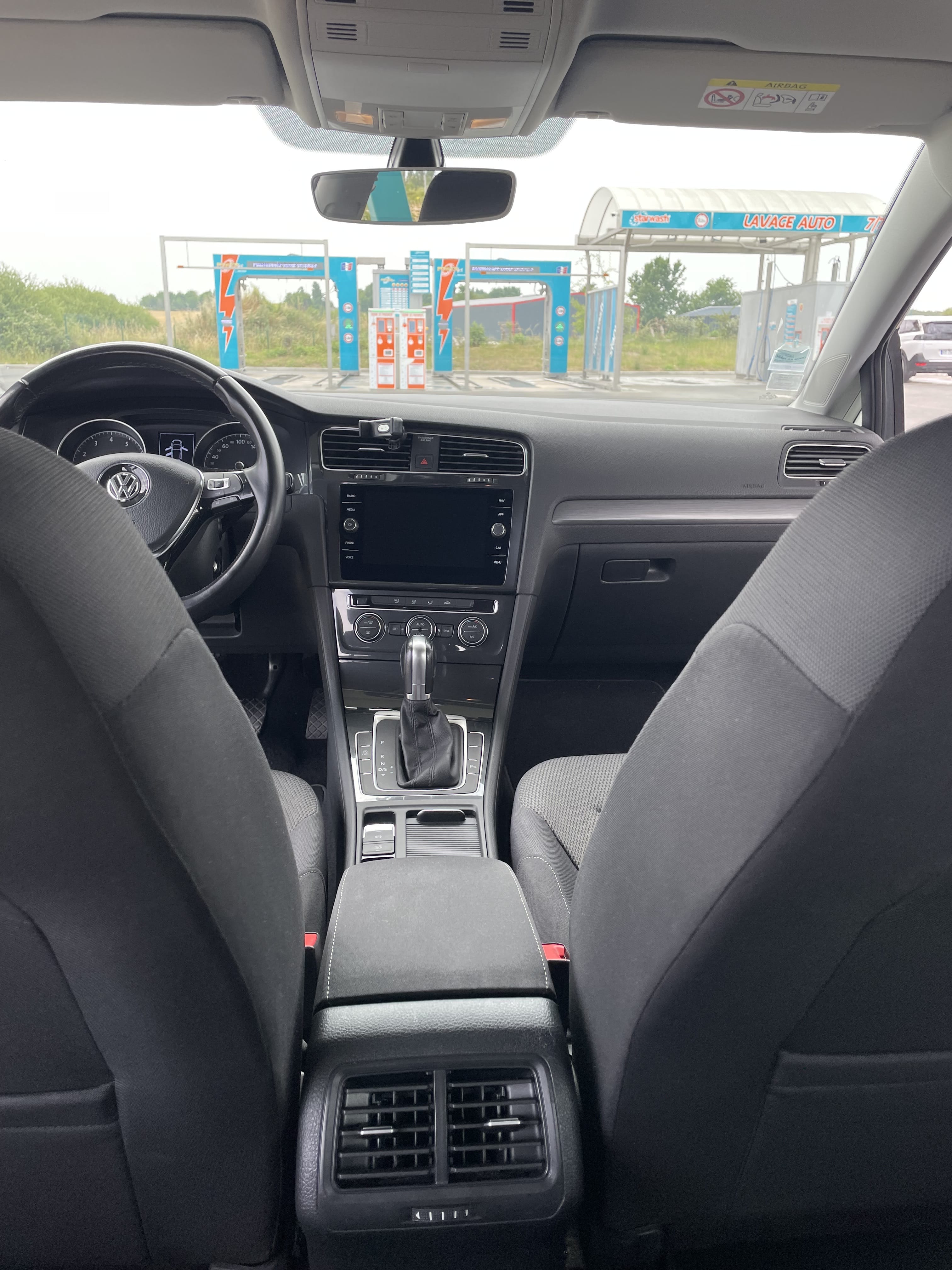 Volkswagen Golf avec GPS