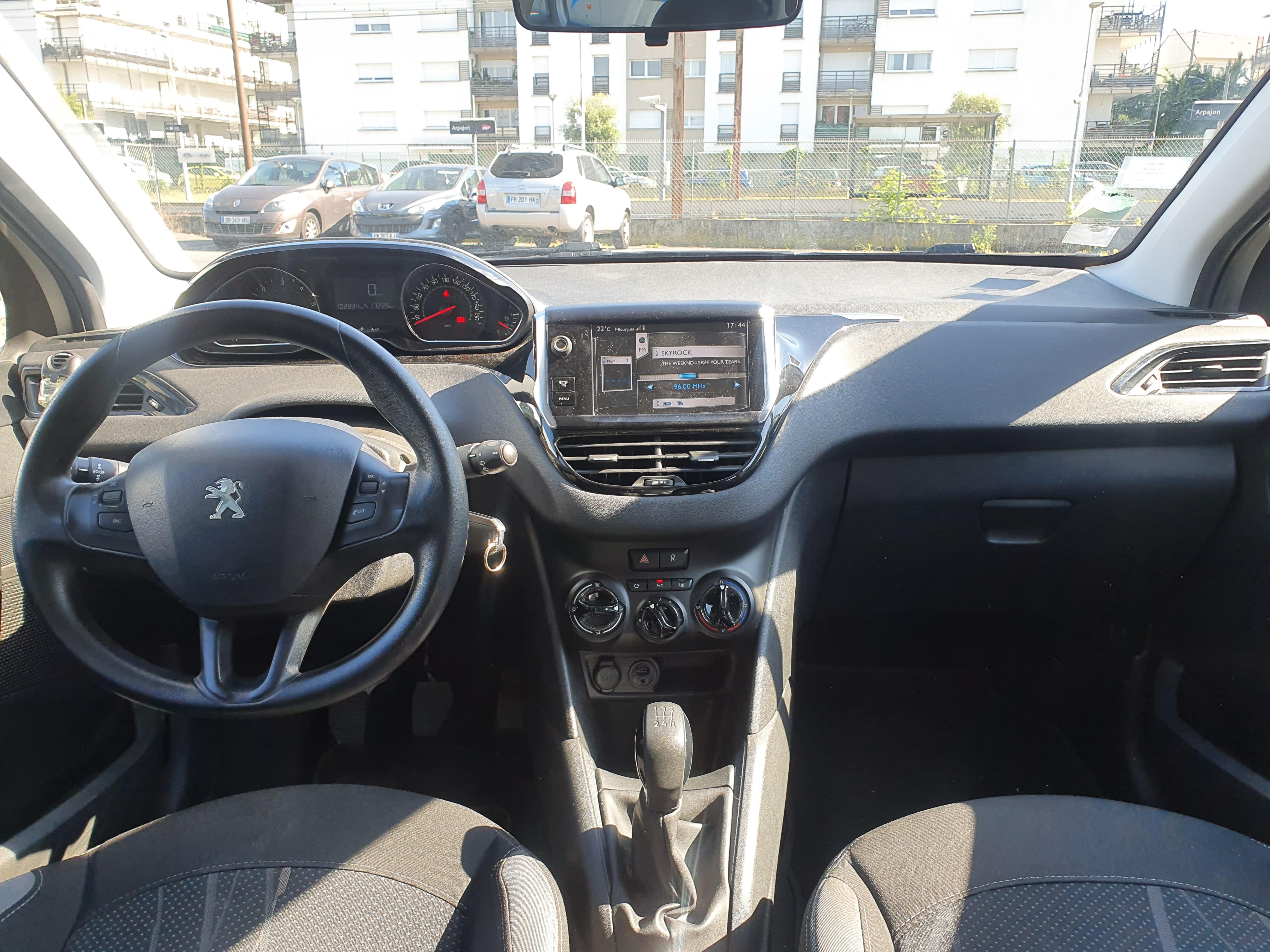Peugeot 208 HDI avec Régulateur de vitesse