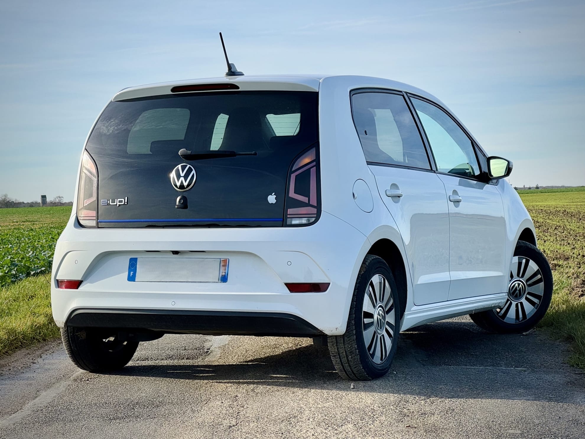 Volkswagen e-Up ! Charge Rapide - Stationnement Gratuit Paris et Malakoff avec Régulateur de vitesse