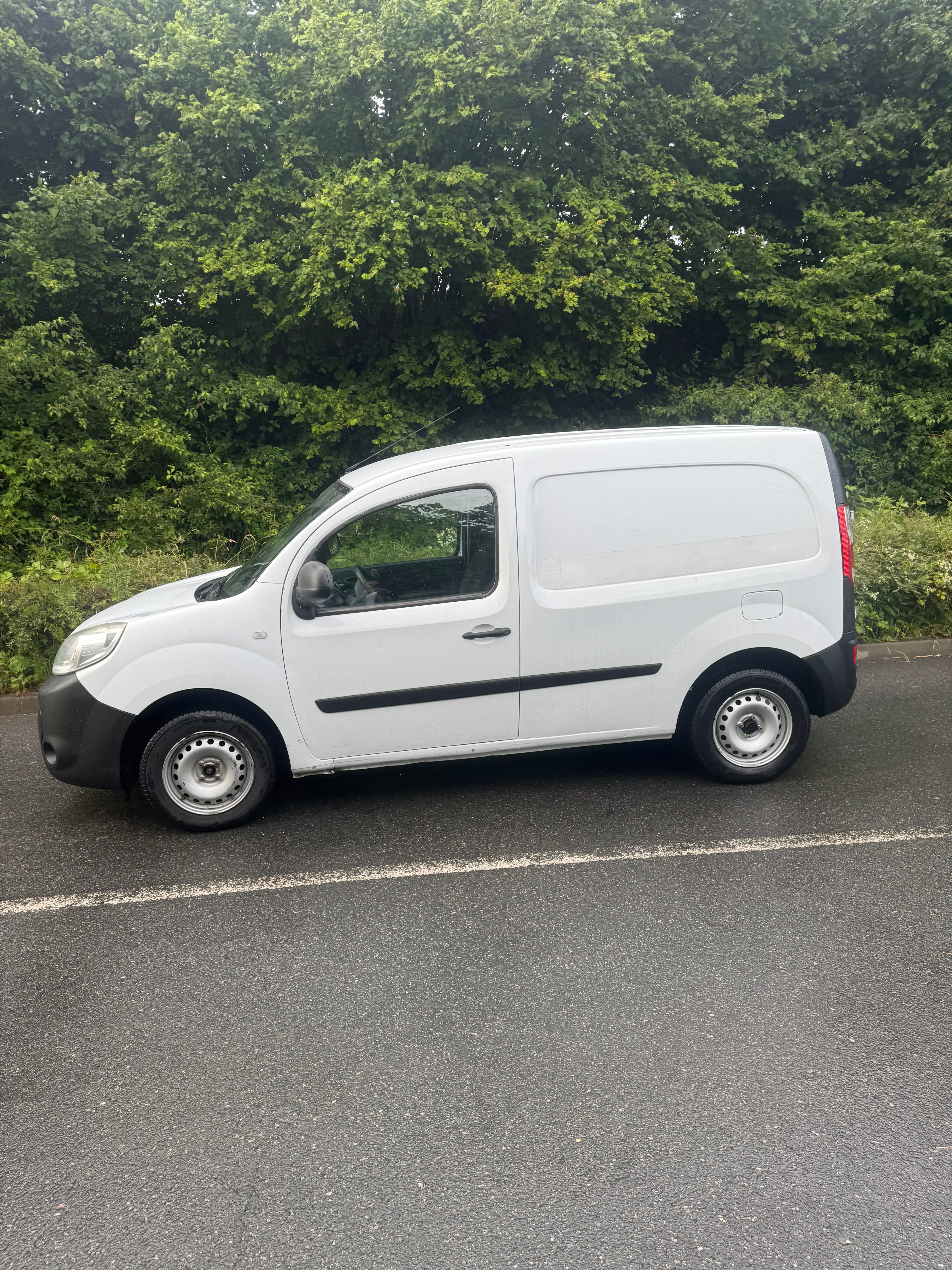 Renault Kangoo Express avec Autoradio