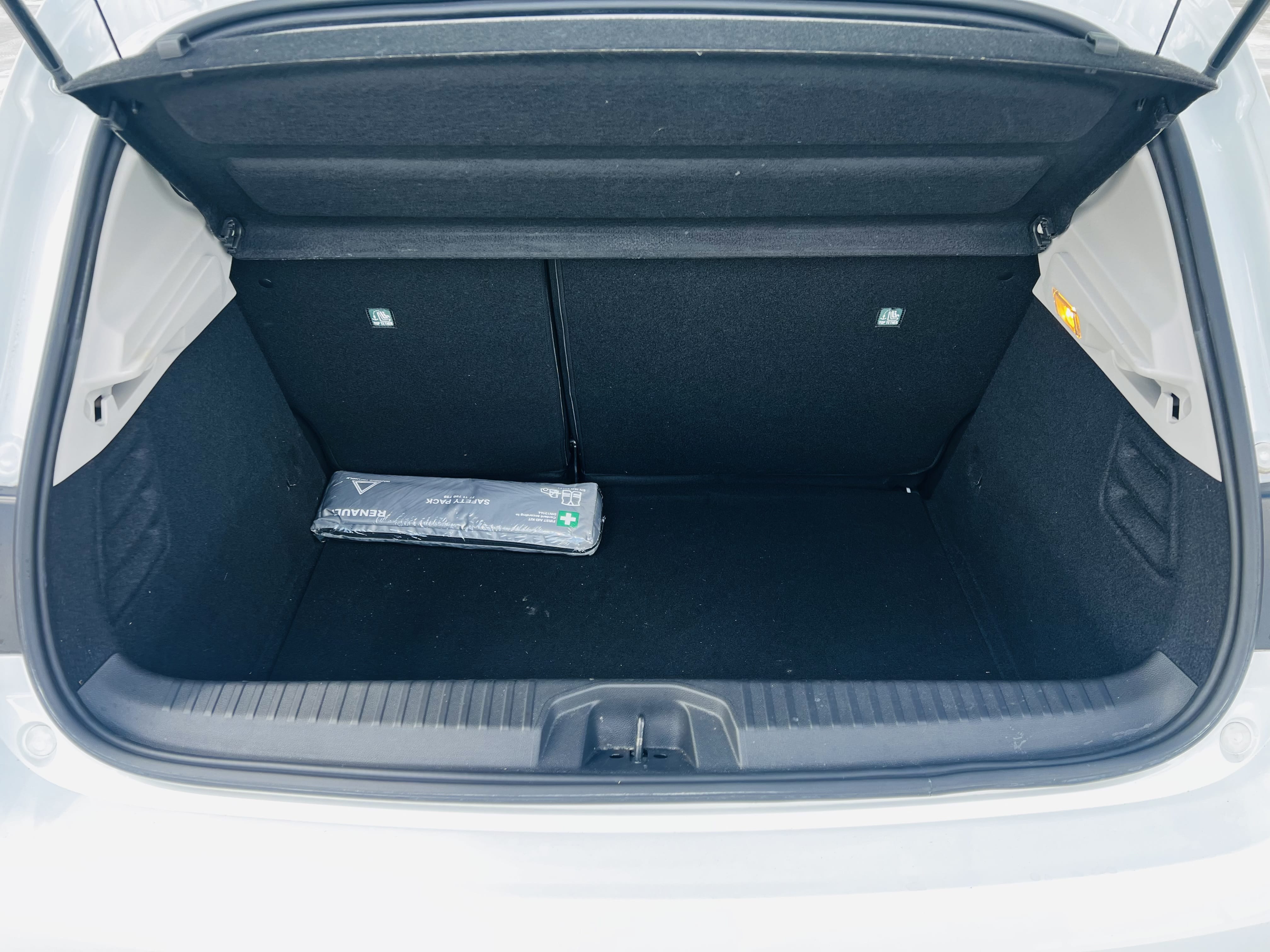 Renault Clio V Zen Climatisation 5 portes 5 places con Puertos de carga USB