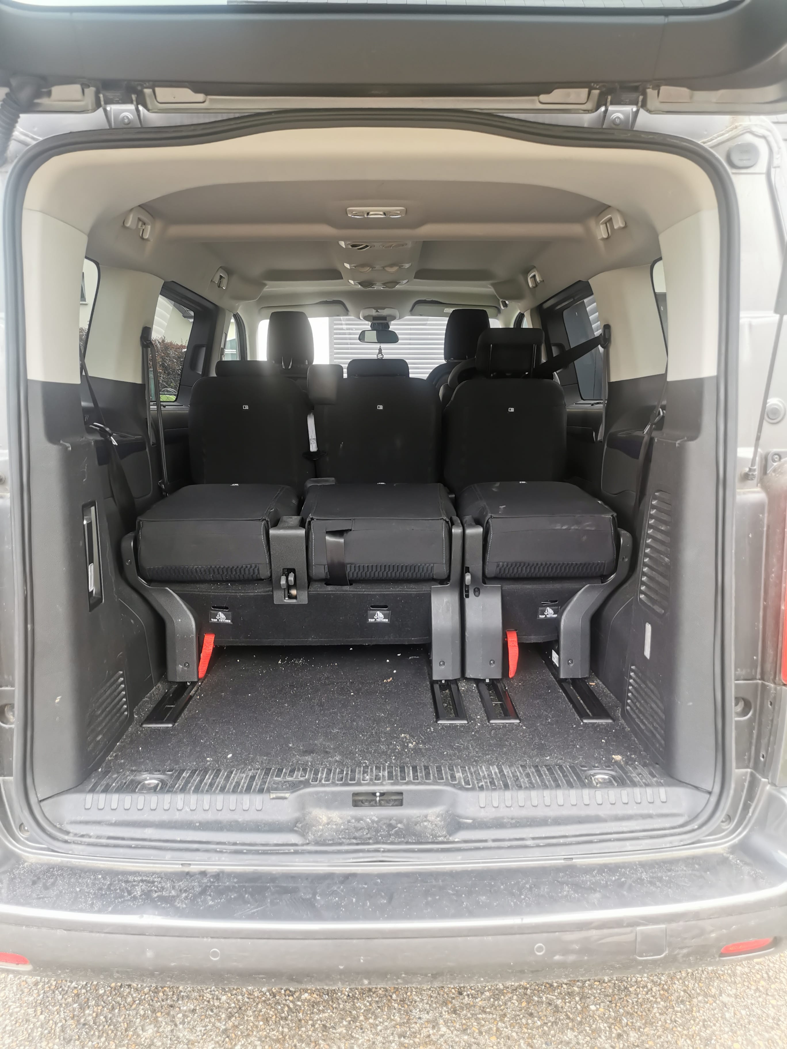 Peugeot Traveller avec Apple CarPlay