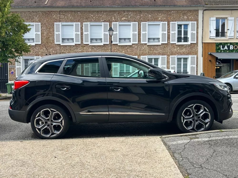 Renault Kadjar avec toit panoramique électrique avec Climatisation