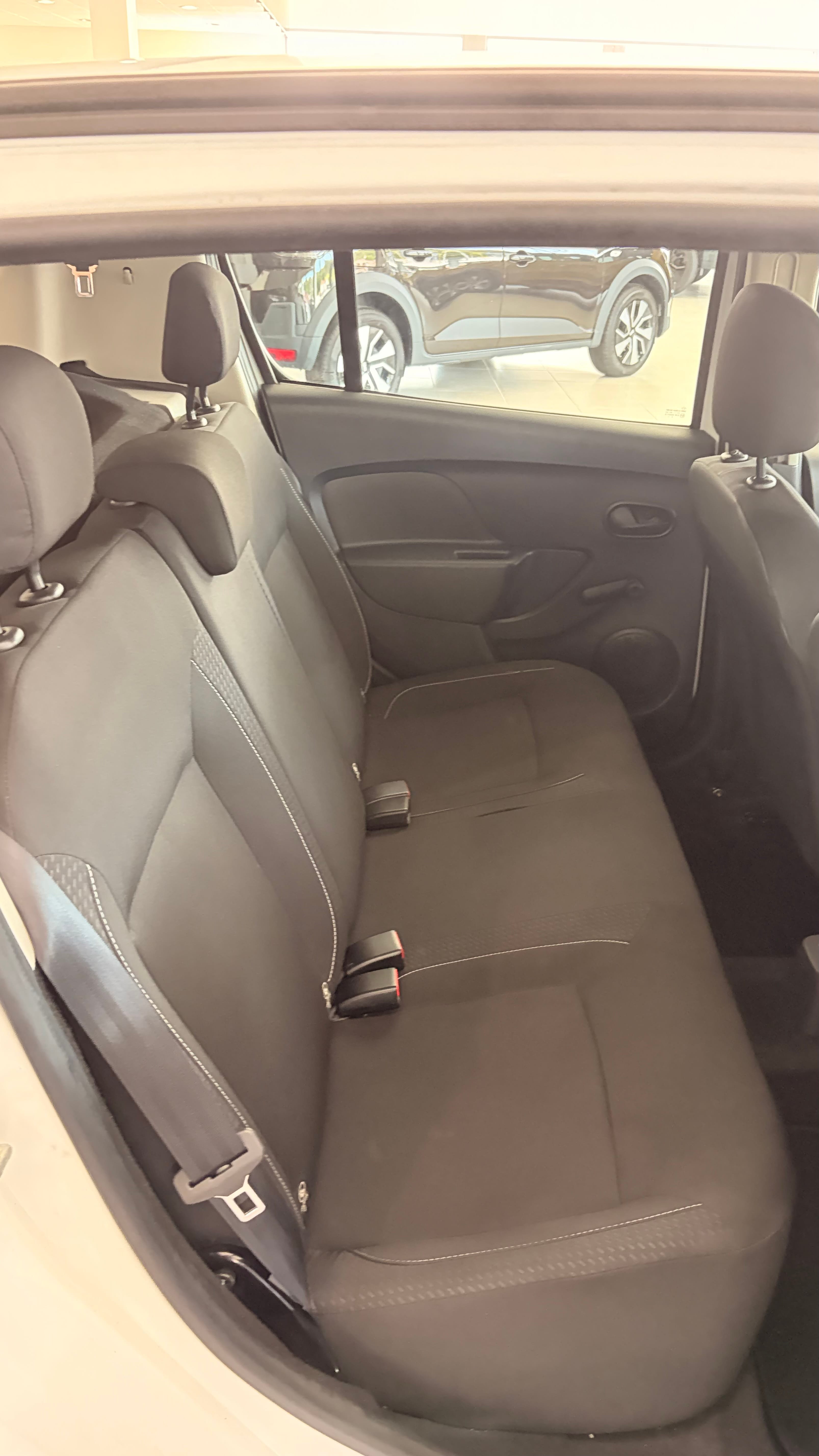 Dacia Sandero mit Audio-/iPod-Zugang