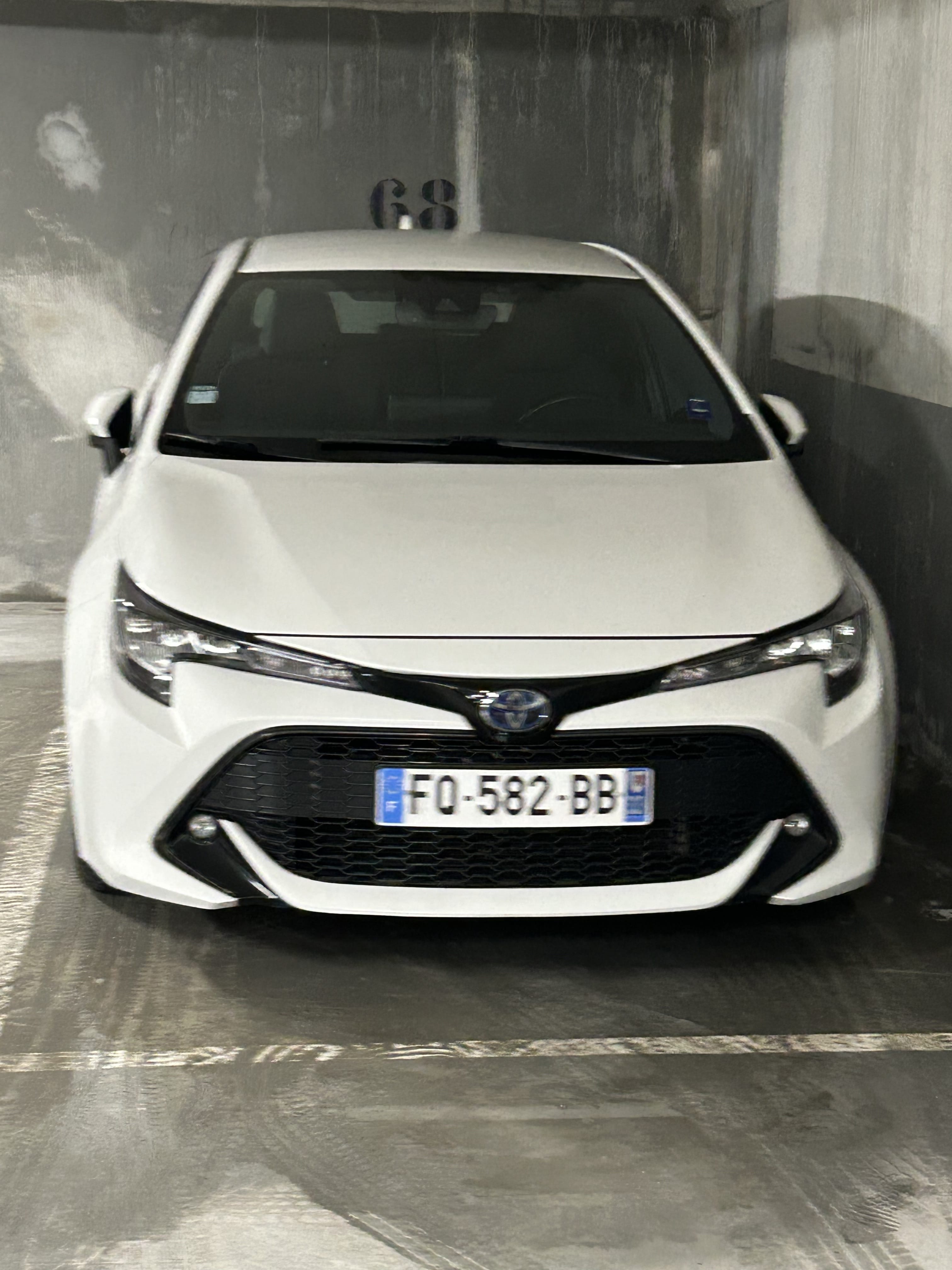 Toyota Corolla Hybride, 2020, Diesel / Électrique (hybride), automatique