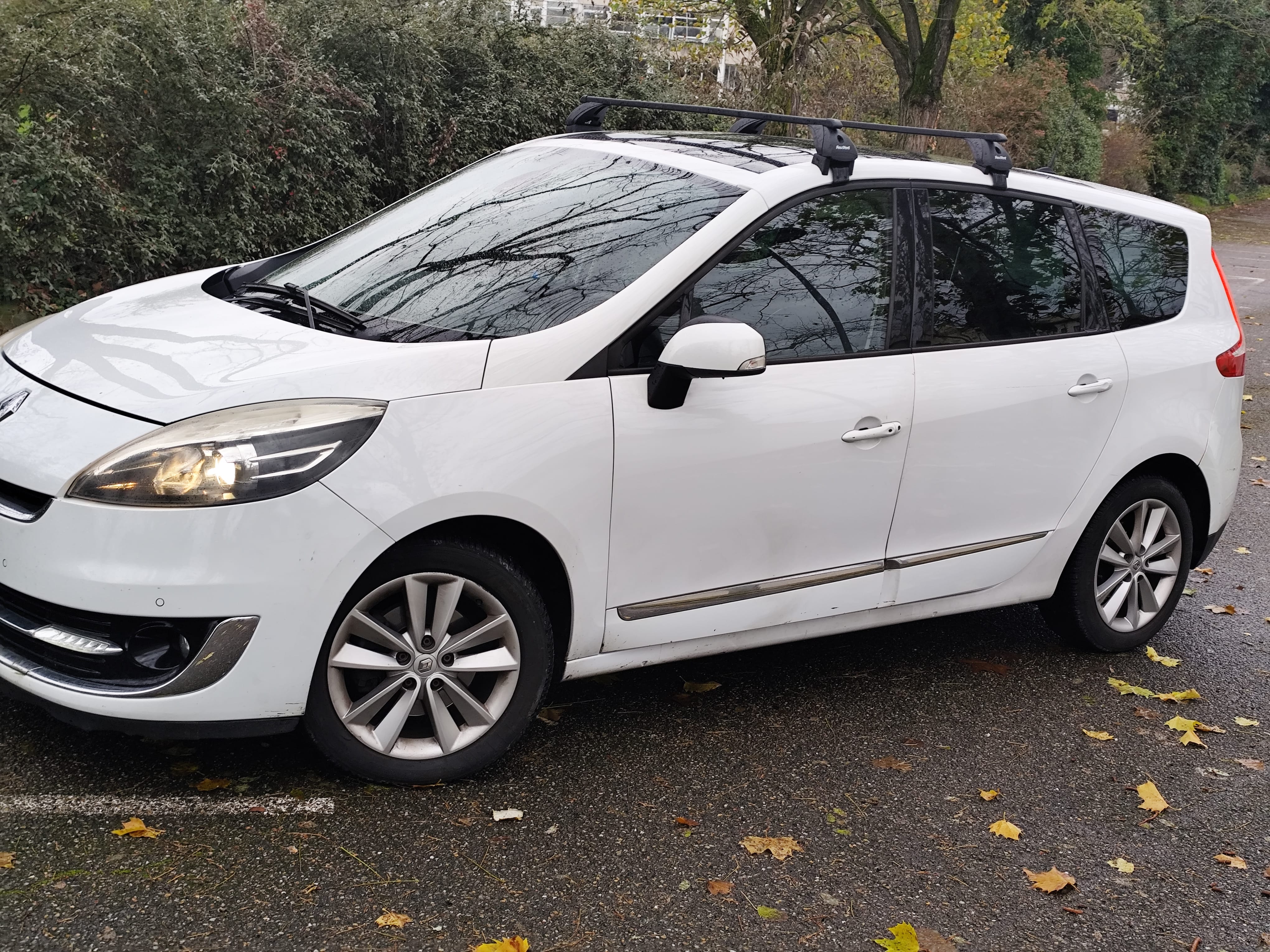 Renault Grand Scenic avec Climatisation