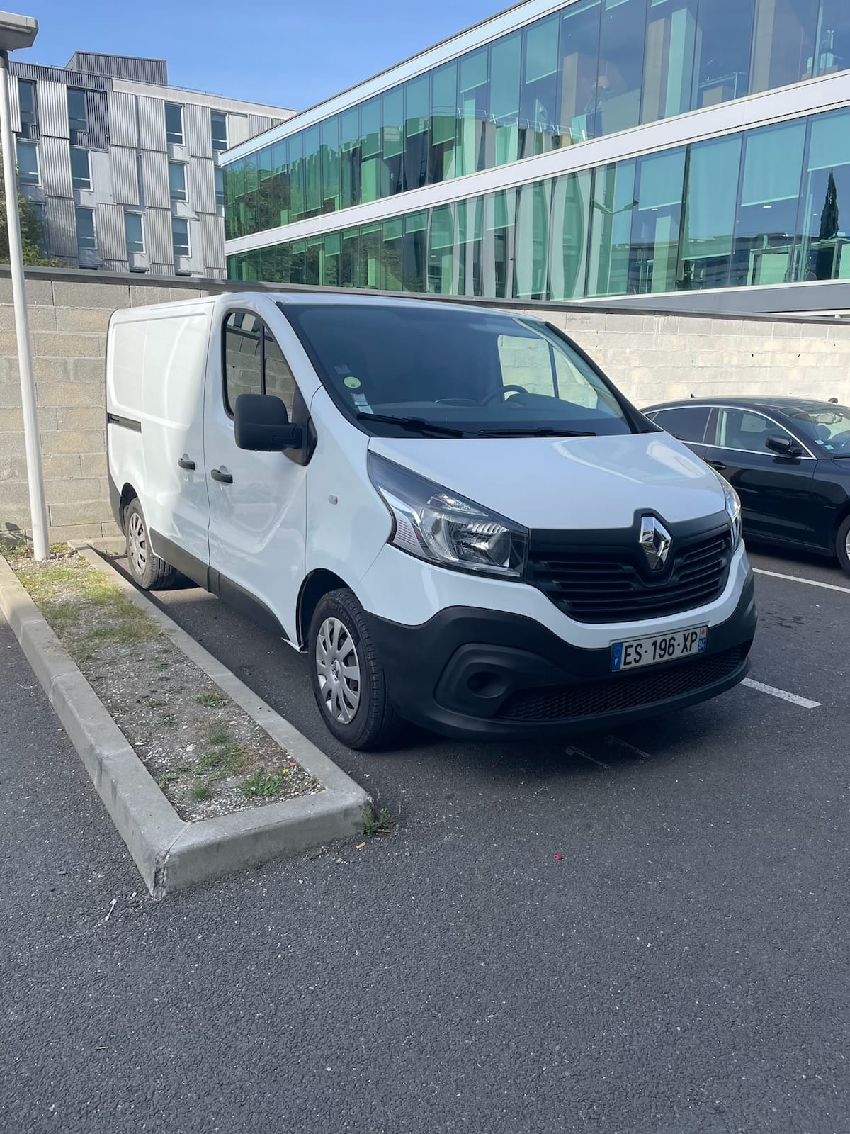 Renault Trafic  Louez dans Bordeaux – Pratique, économique et accessible 24h/24 avec B’Rent !, 2017, Diesel