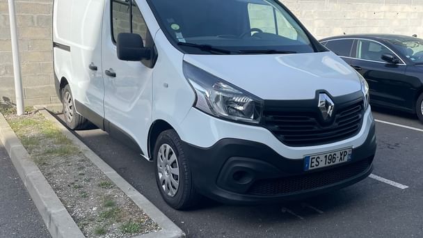 Renault Trafic Louez dans Bordeaux – Pratique, économique et accessible 24h/24 avec B’Rent !, 2017, Diesel