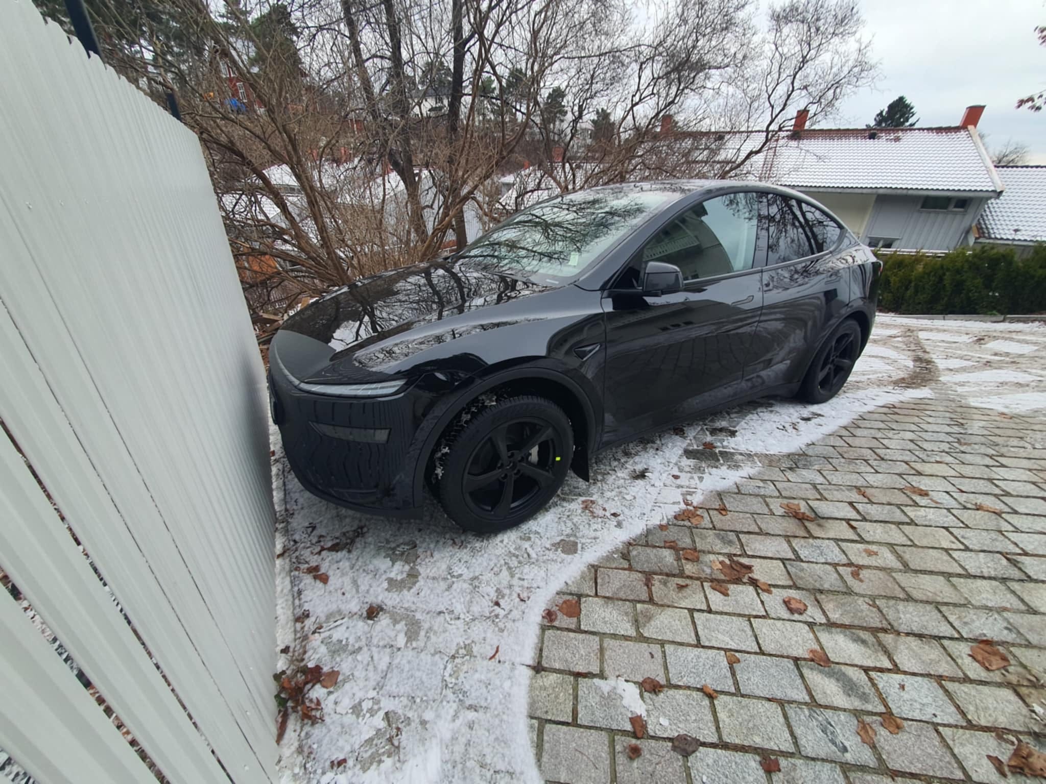 Tesla Model Y Long Range med Aircondition