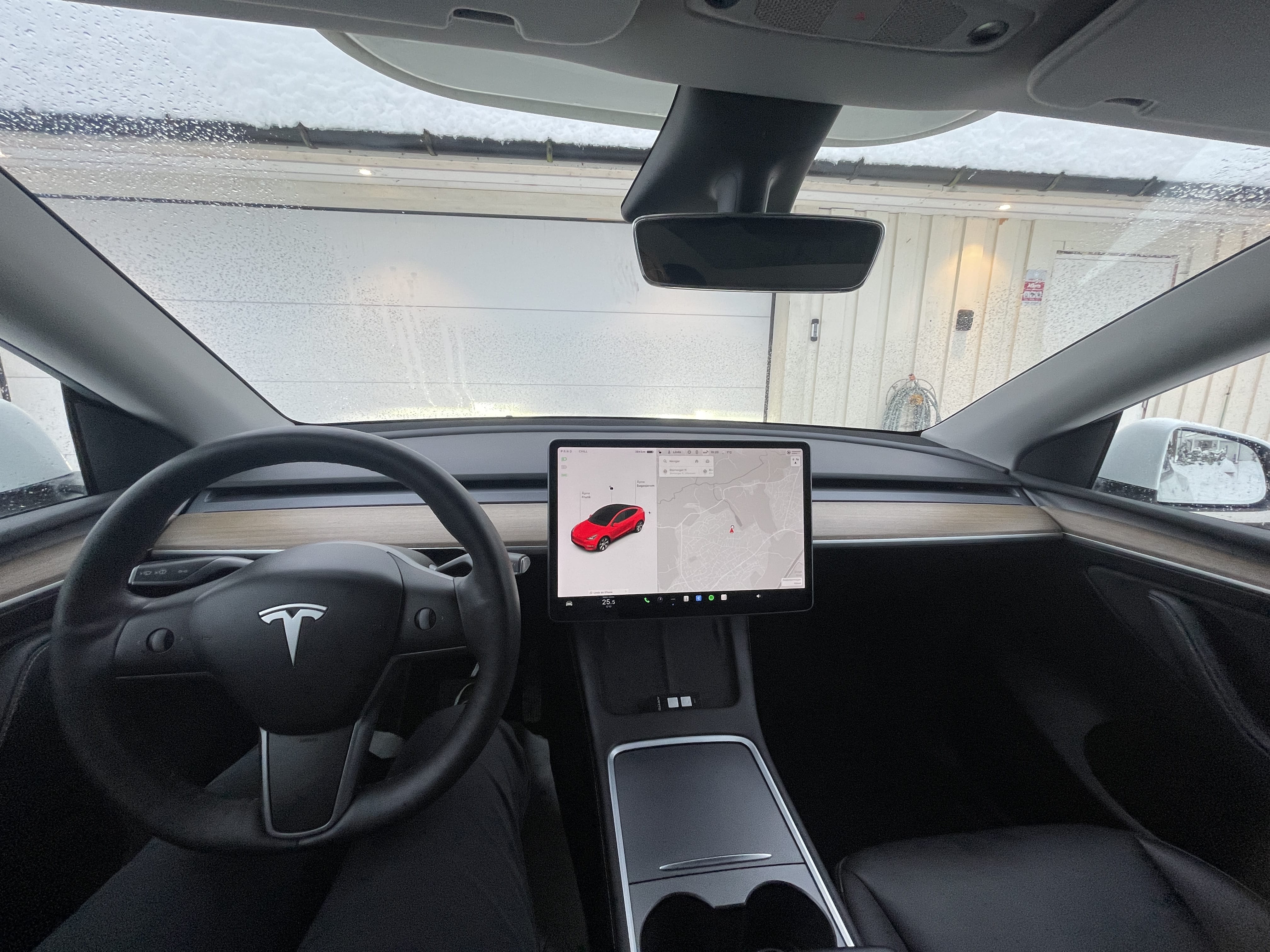 Tesla Model Y Long Range med Cruisekontroll