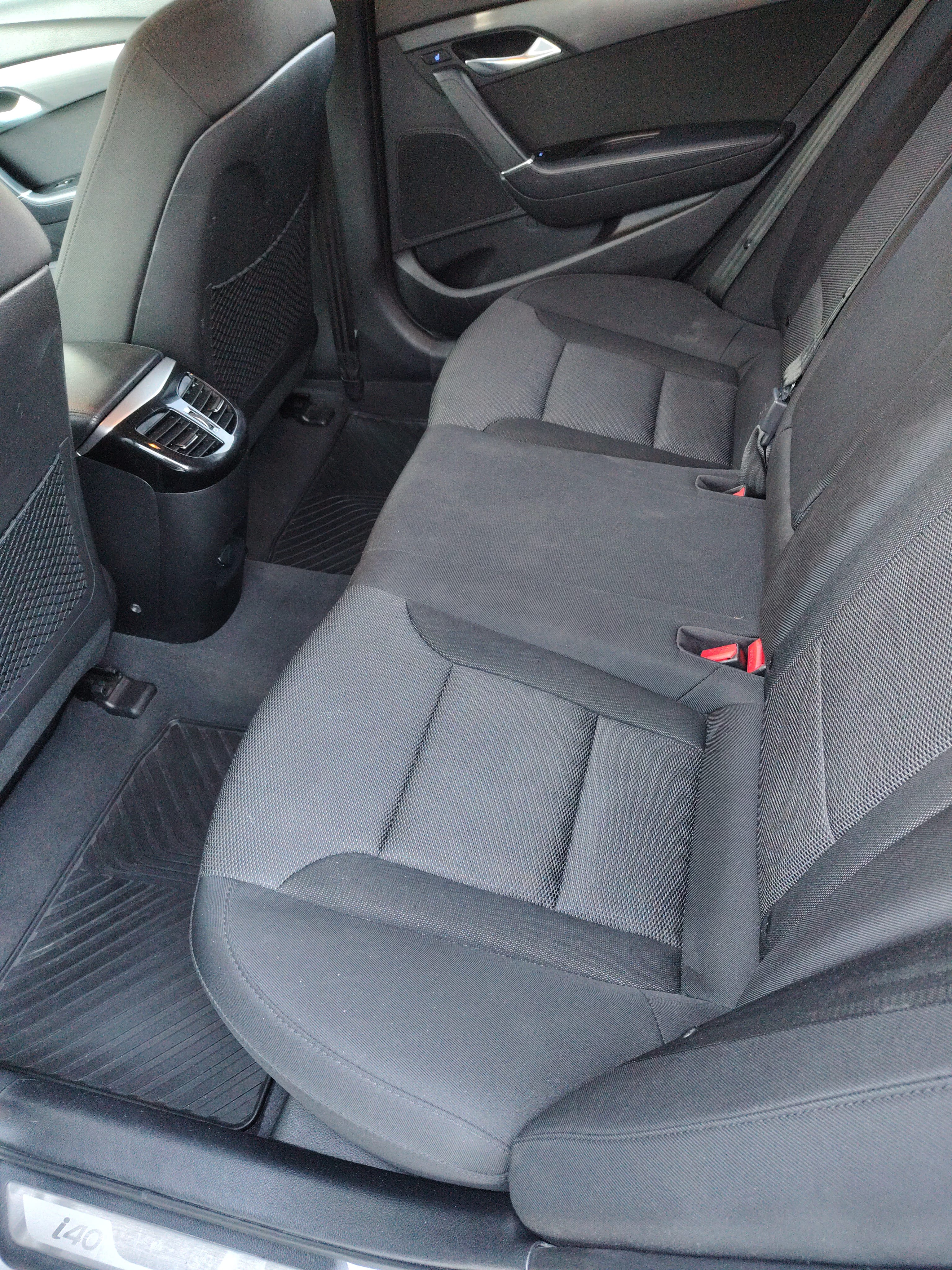 Hyundai i40 SW med Bluetooth audio